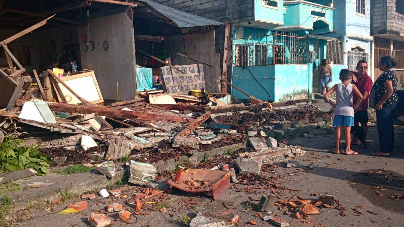 Hundreds of buildings damaged, dozens injured in 6.3 Ecuador quake