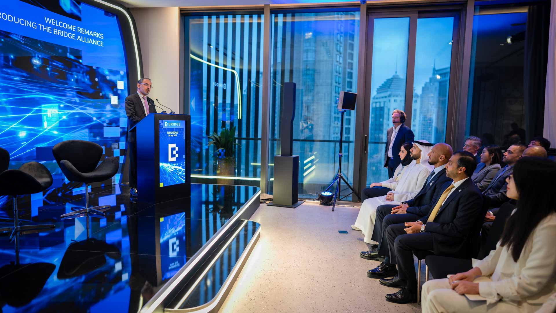الإمارات تطلق حواراً دولياً لإعادة صياغة مستقبل الإعلام