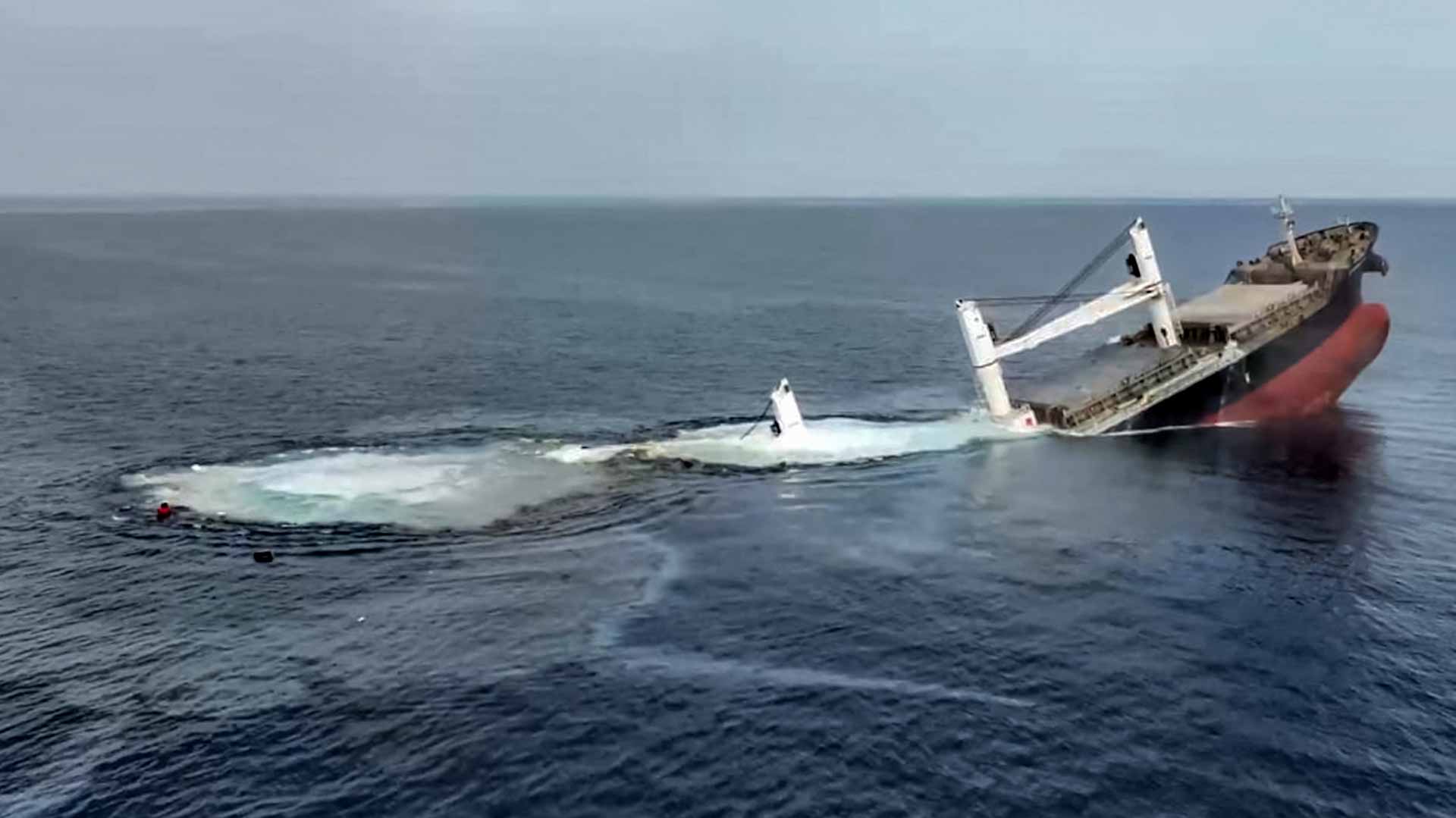 وفاة 68 في غرق مركب مهاجرين قبالة اليمن ولا يزال العشرات مفقودين 