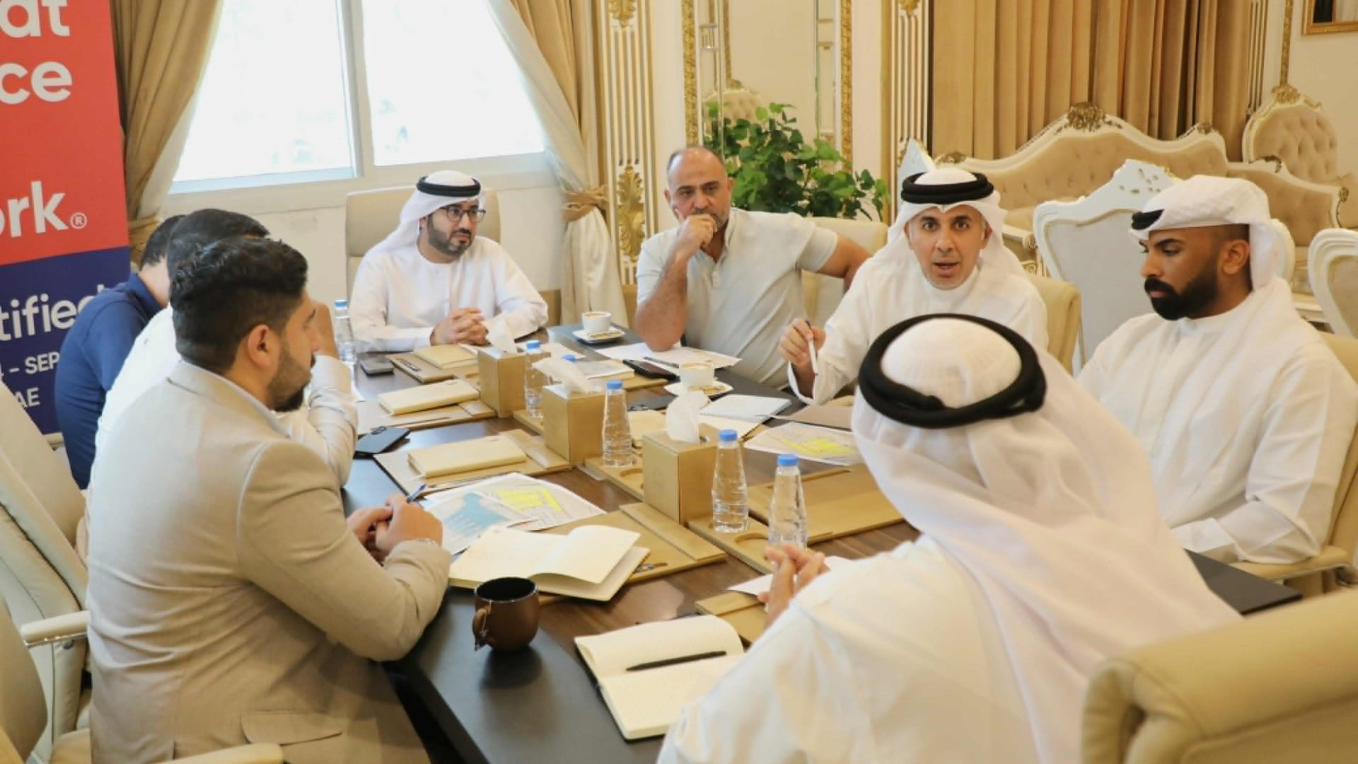 بلدية الحمرية تبحث تنظيم مرافق الصيد وتطوير خدمات الصيادين  
