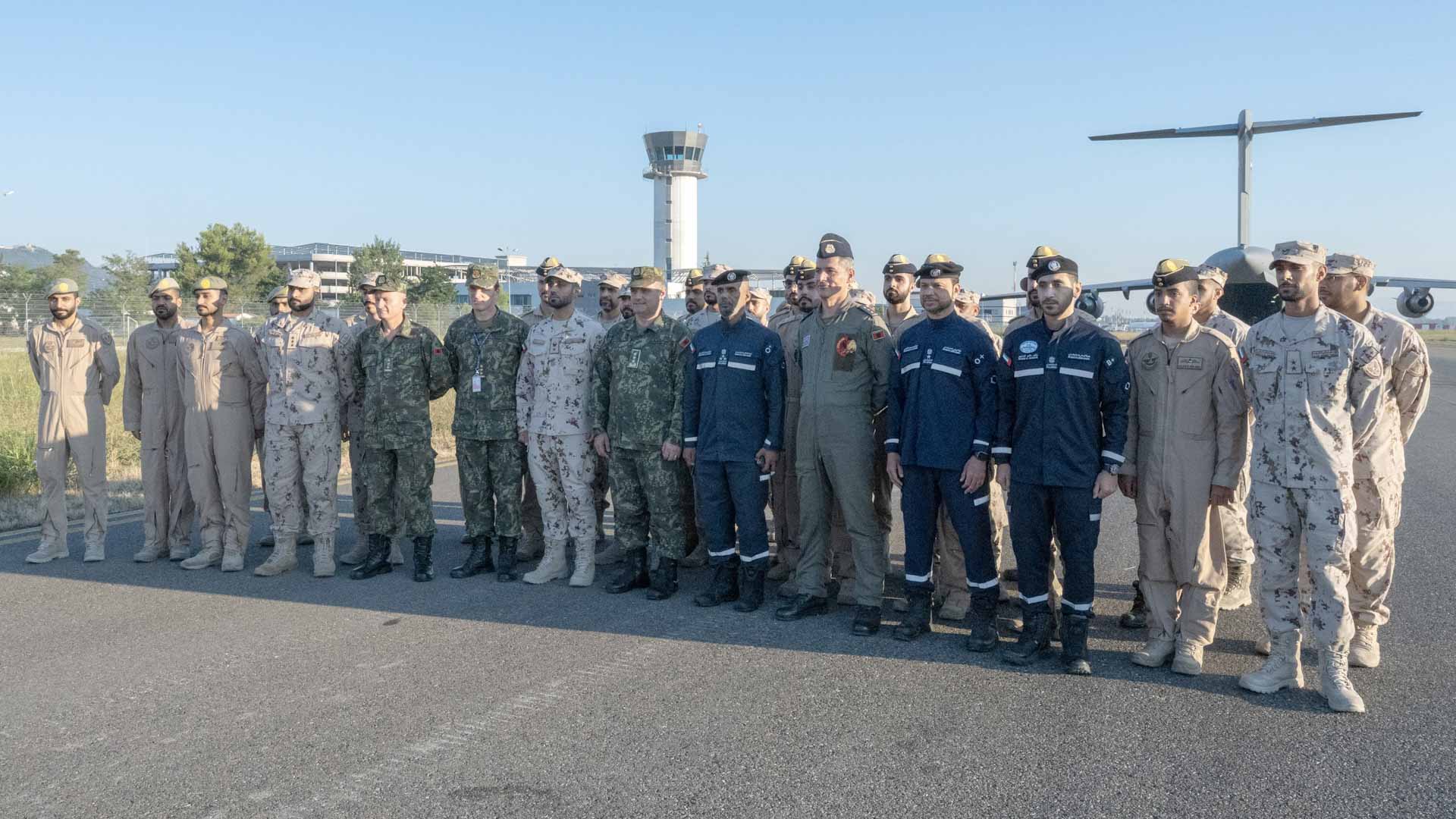 فرق إماراتية تشارك في إطفاء حرائق الغابات في ألبانيا