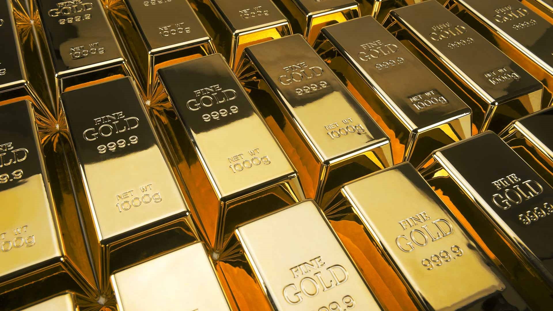 ترامب يعفي الذهب من الرسوم الجمركية الإضافية 