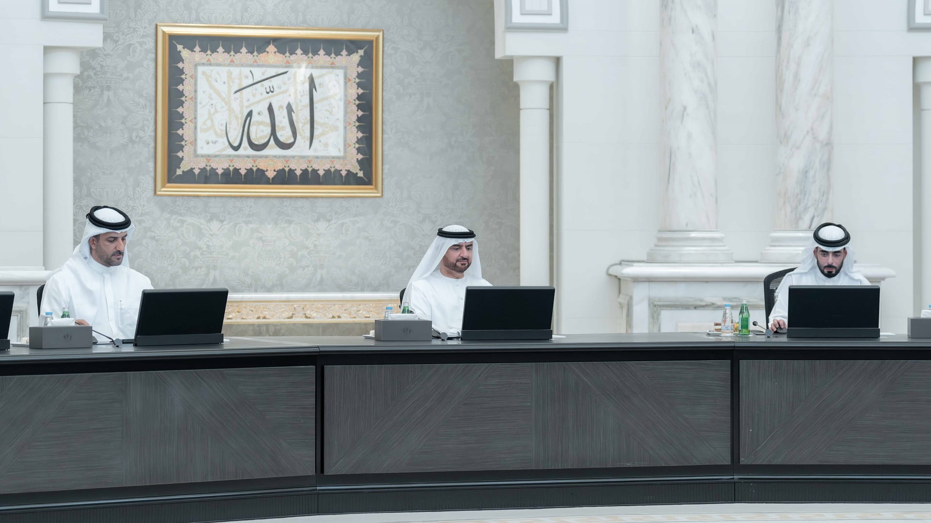 "تنفيذي الشارقة" ينظم اختصاصات وشروط منح المساعدة التكميلية للأسر 