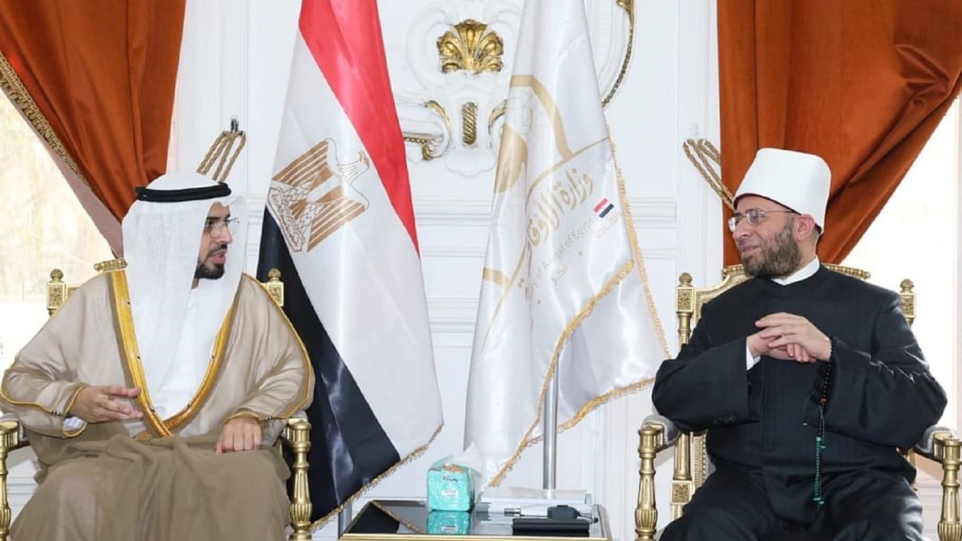 عمر الدرعي يبحث مع وزير الأوقاف المصري تعزيز التعاون