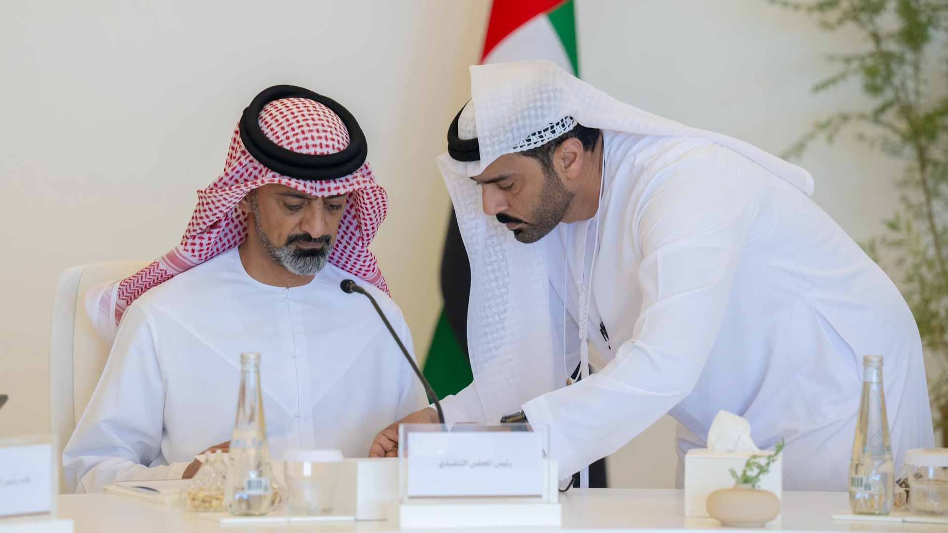 عمار بن حميد يعتمد الأطر الاستراتيجية للجهات الحكومية في عجمان