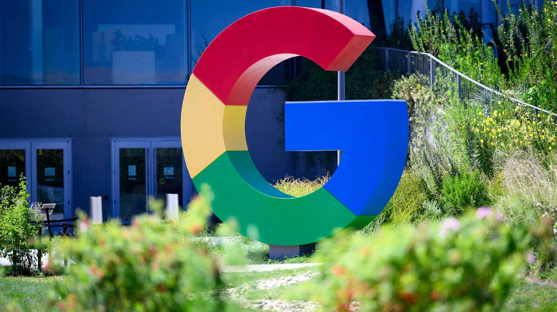 Google agrees to US$36m fine over Android search deals 