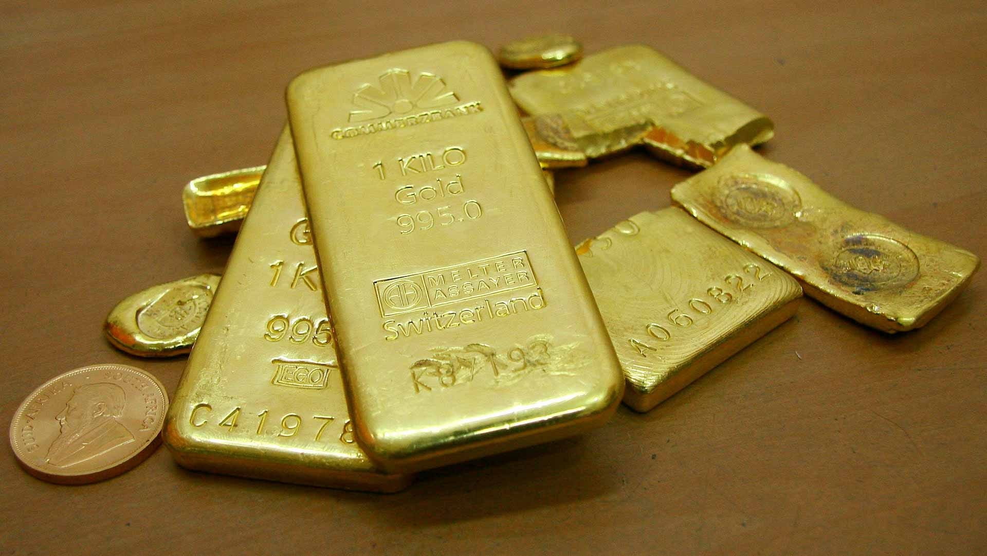 المعدن الأصفر ينحني أمام قوة الدولار ليصل لأدنى مستوى في 3 أسابيع  