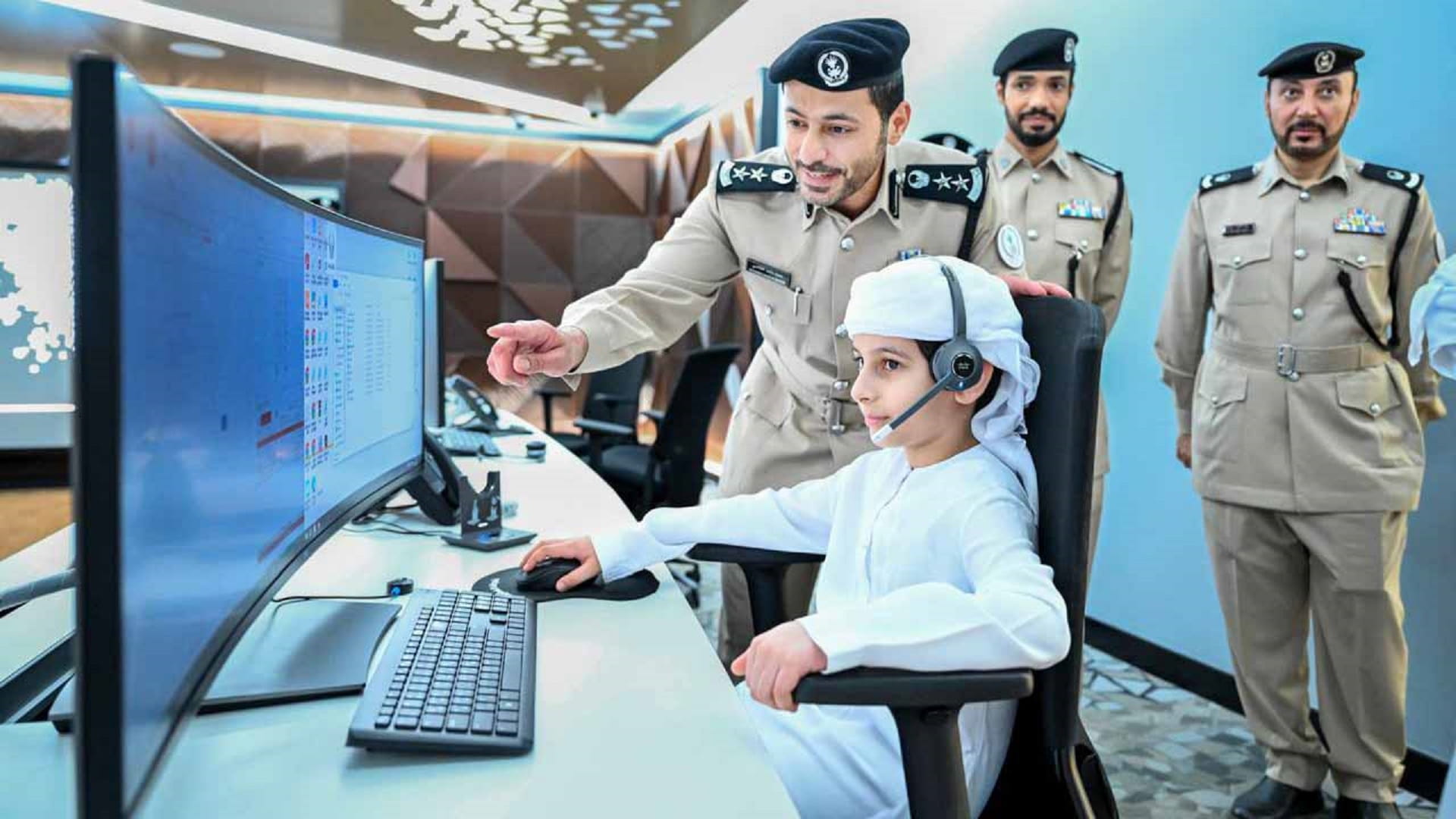 شرطة الشارقة تُطلق مبادرة "مأمور العمليات المستقبلي" 