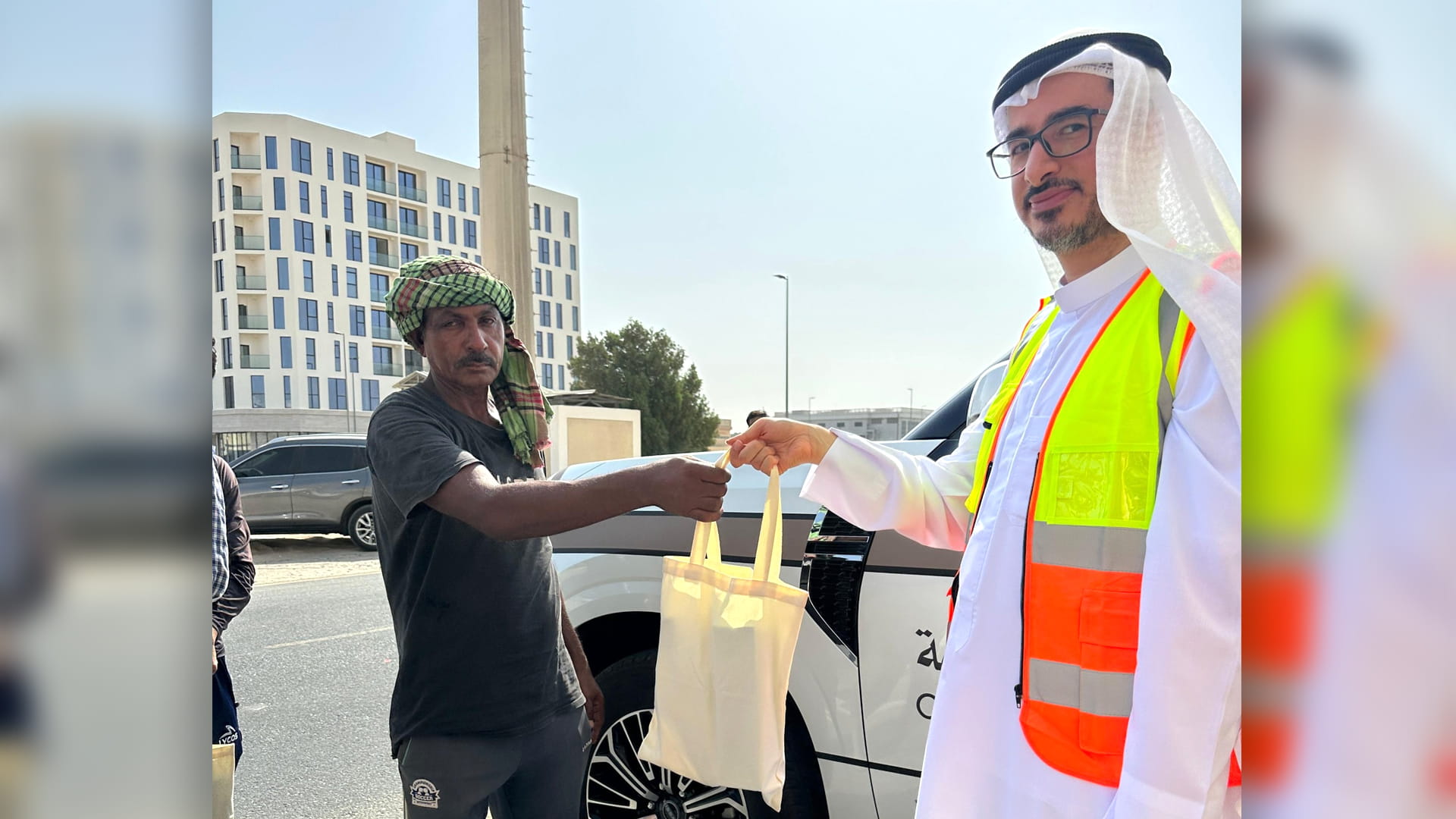 مجلس شباب الطيران المدني بالشارقة يشارك في مبادرة "لنكرم عطاءهم"