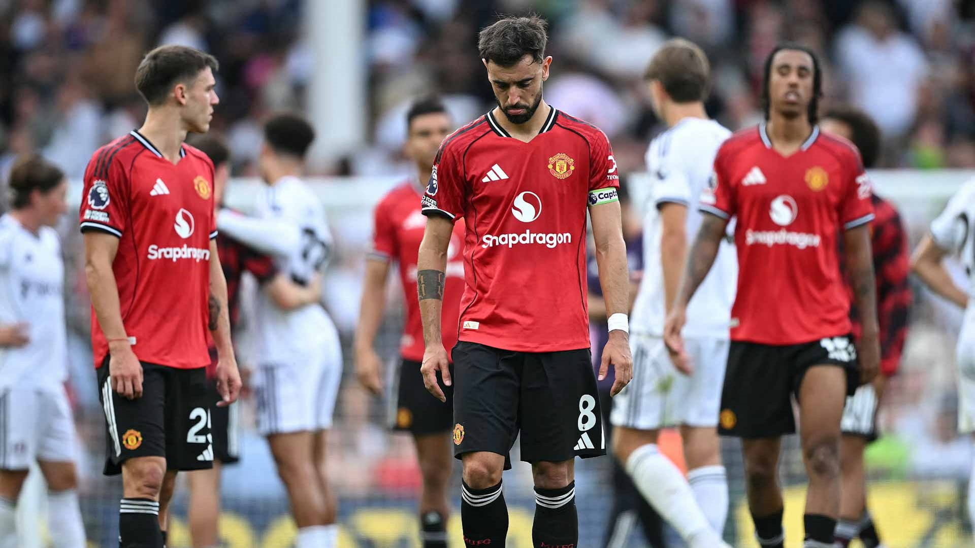 مانشستر يونايتد يواصل نزيف النقاط في الدوري الإنجليزي 