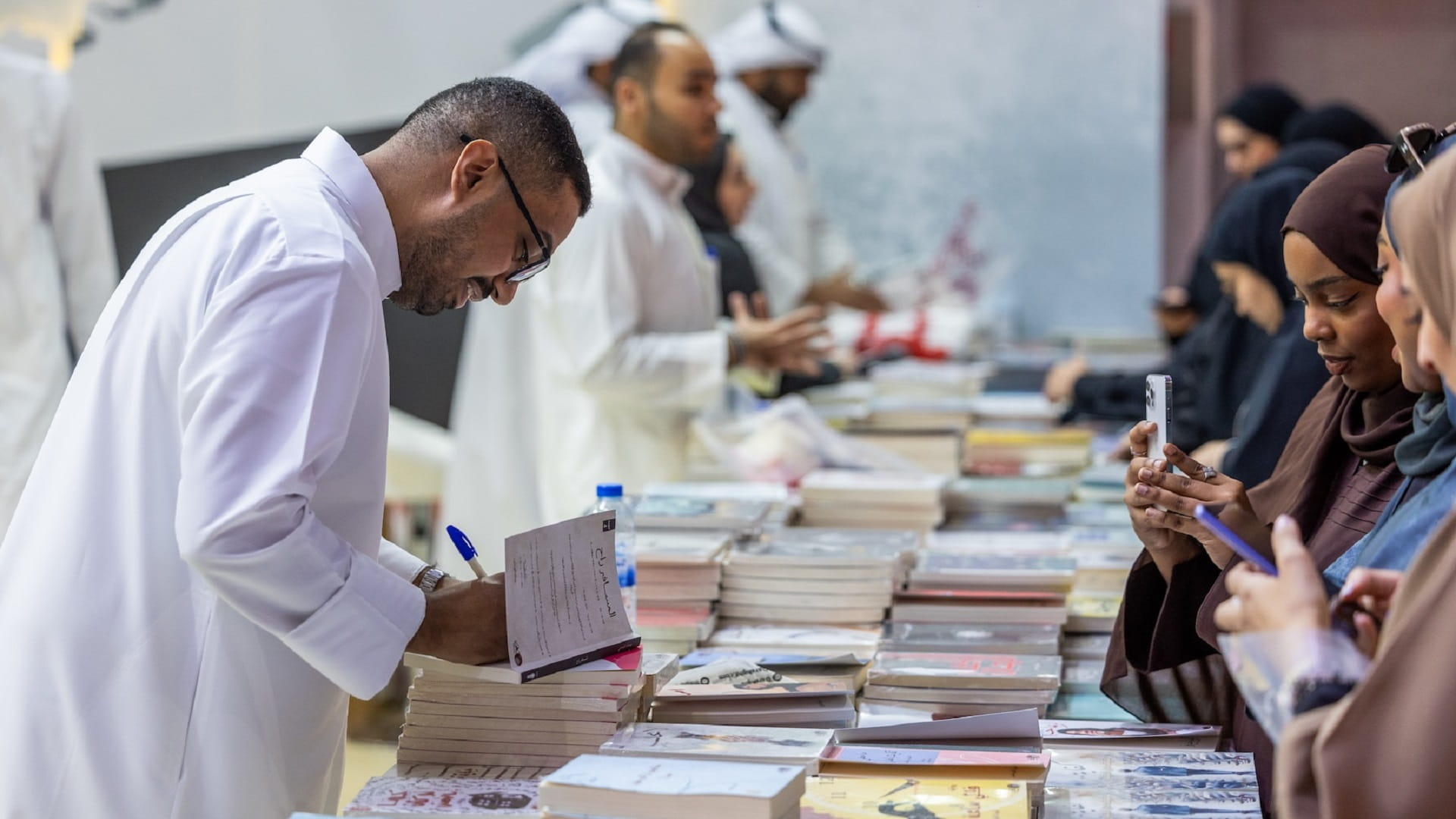 هيئة الشارقة للكتاب تفتح باب الترشح لجائزة "ترجمان" 