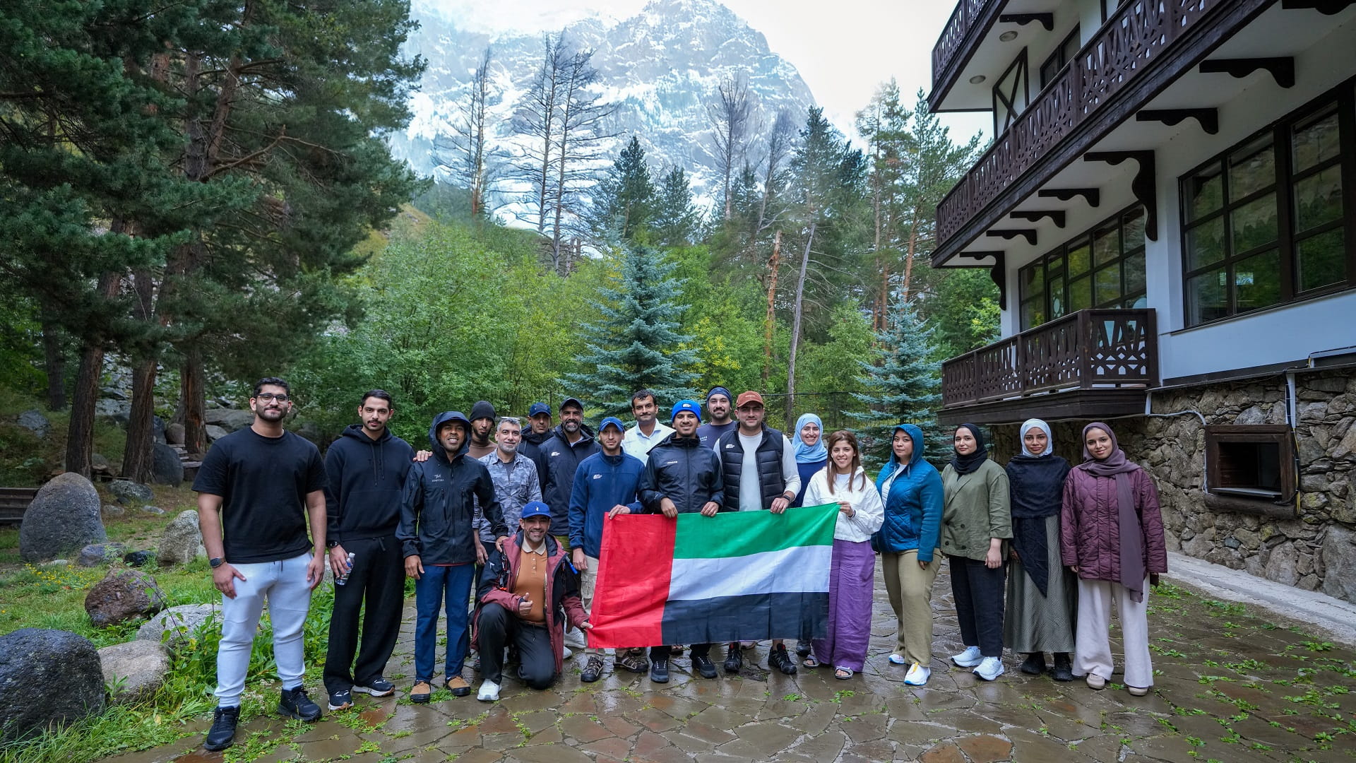 UAE youth challenge mount Elbrus