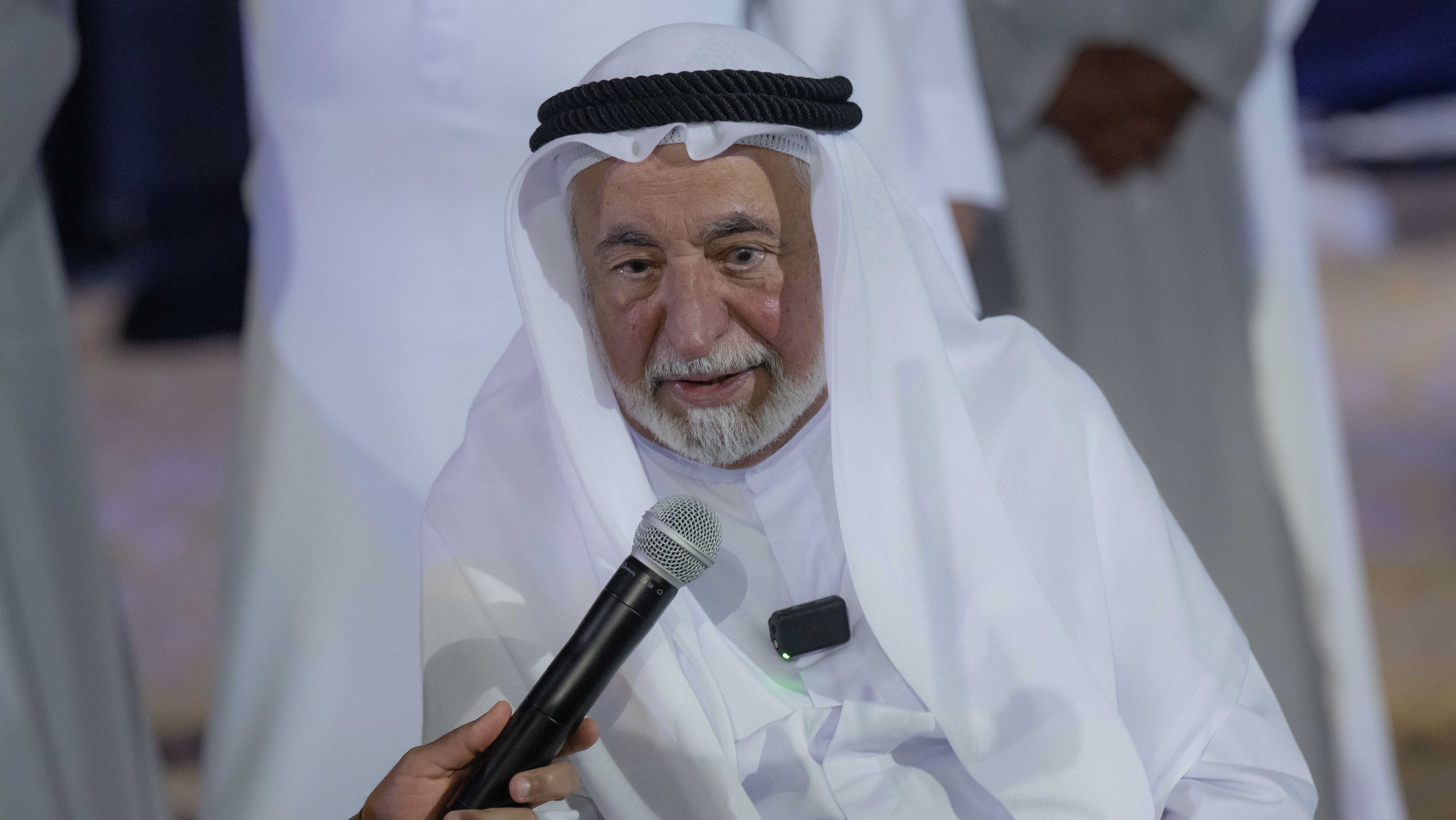 سلطان القاسمي يشهد افتتاح مهرجان الشارقة للمسرح الصحراوي الـ9