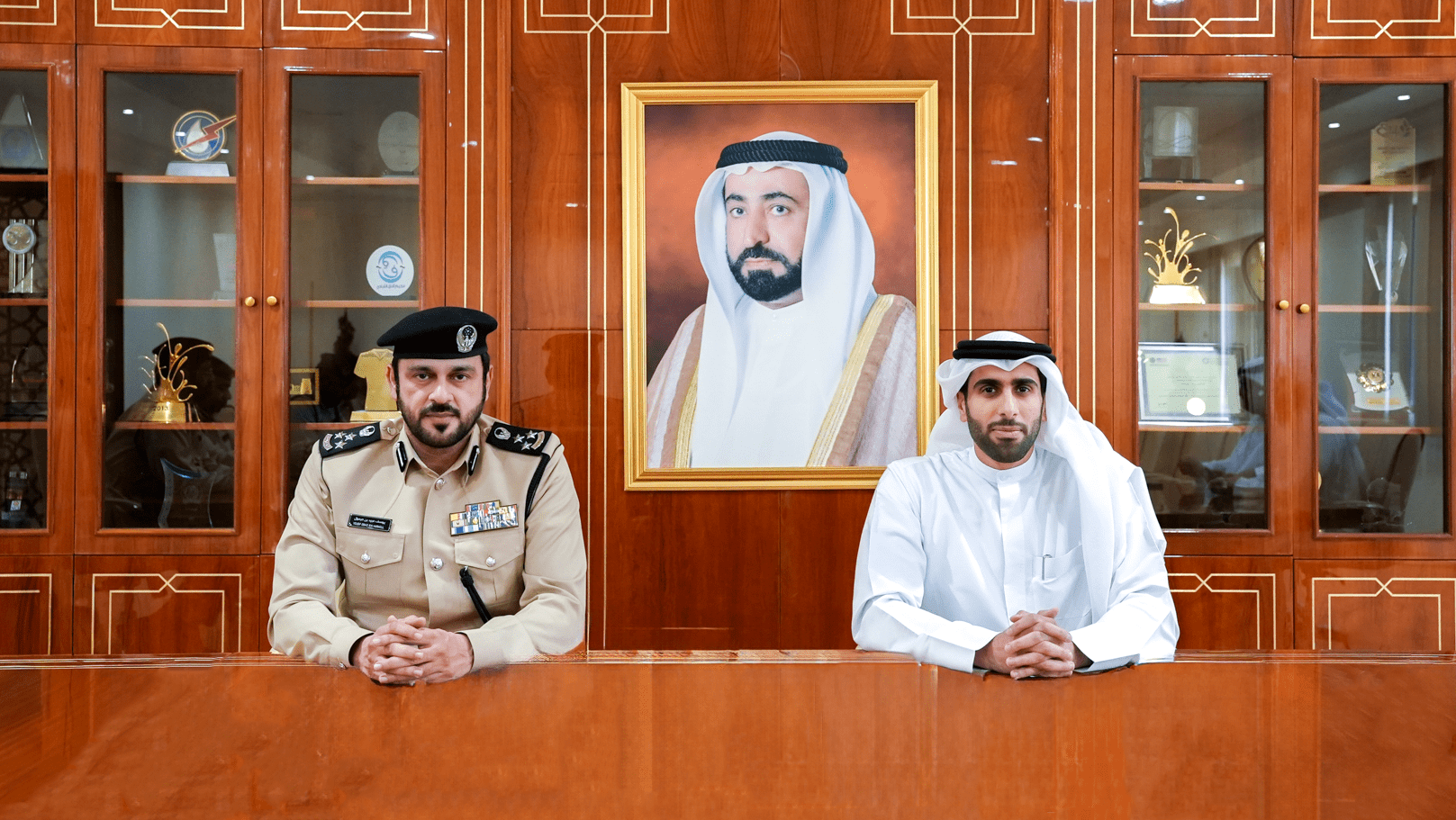 تنسيق مشترك بين كهرباء الشارقة والدفاع المدني لتعزيز السلامة 