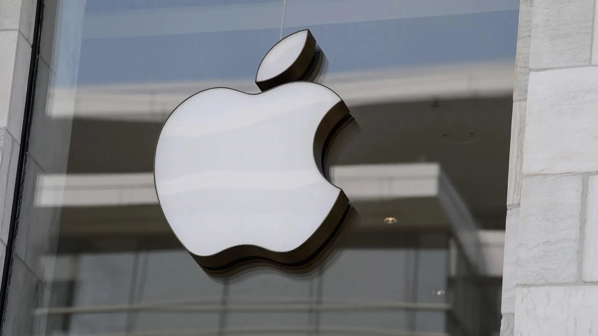 Italy fines Apple €98m over App privacy feature 