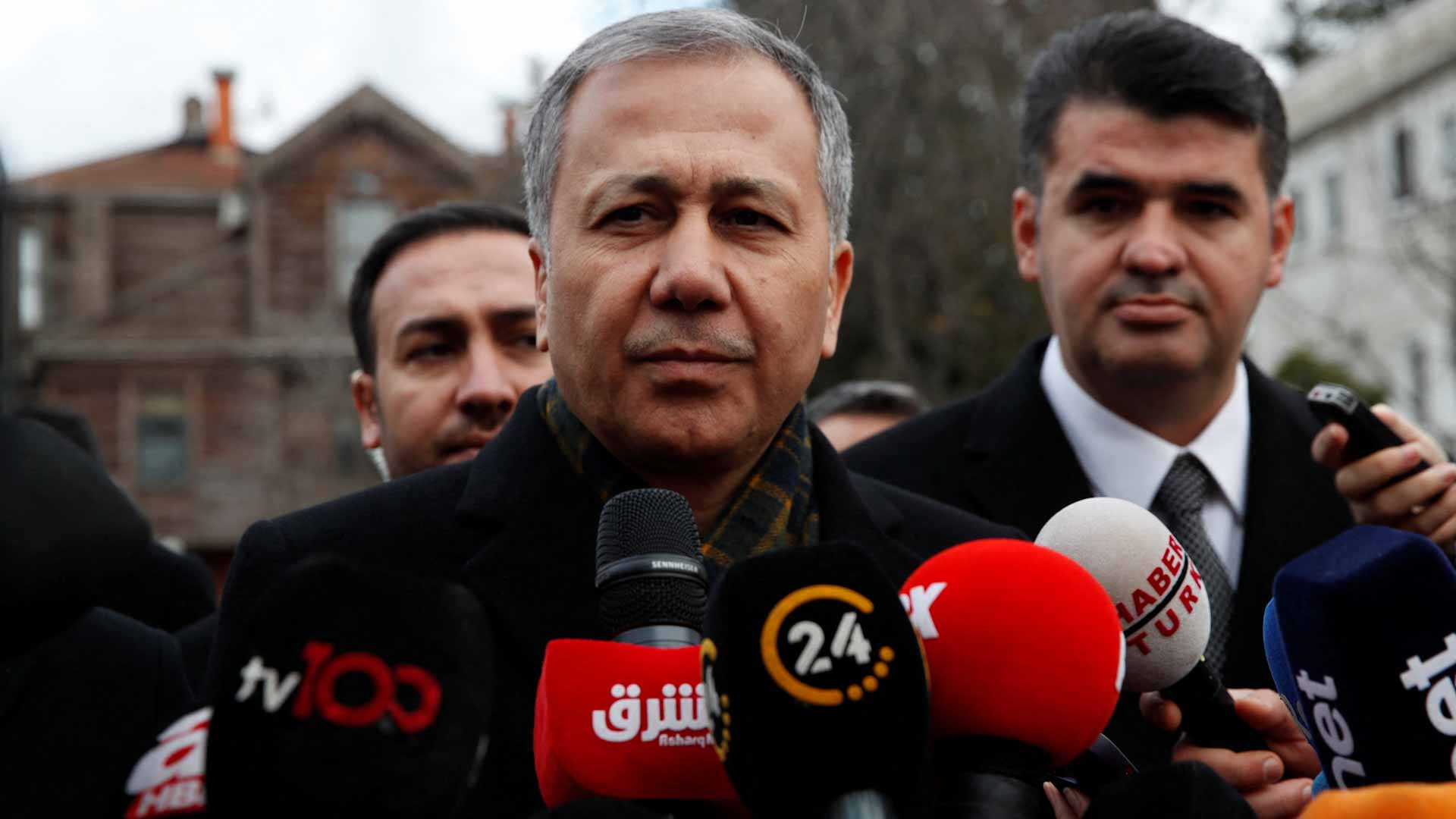 تركيا تعلن فقدان الاتصال مع طائرة تقل رئيس الأركان الليبي