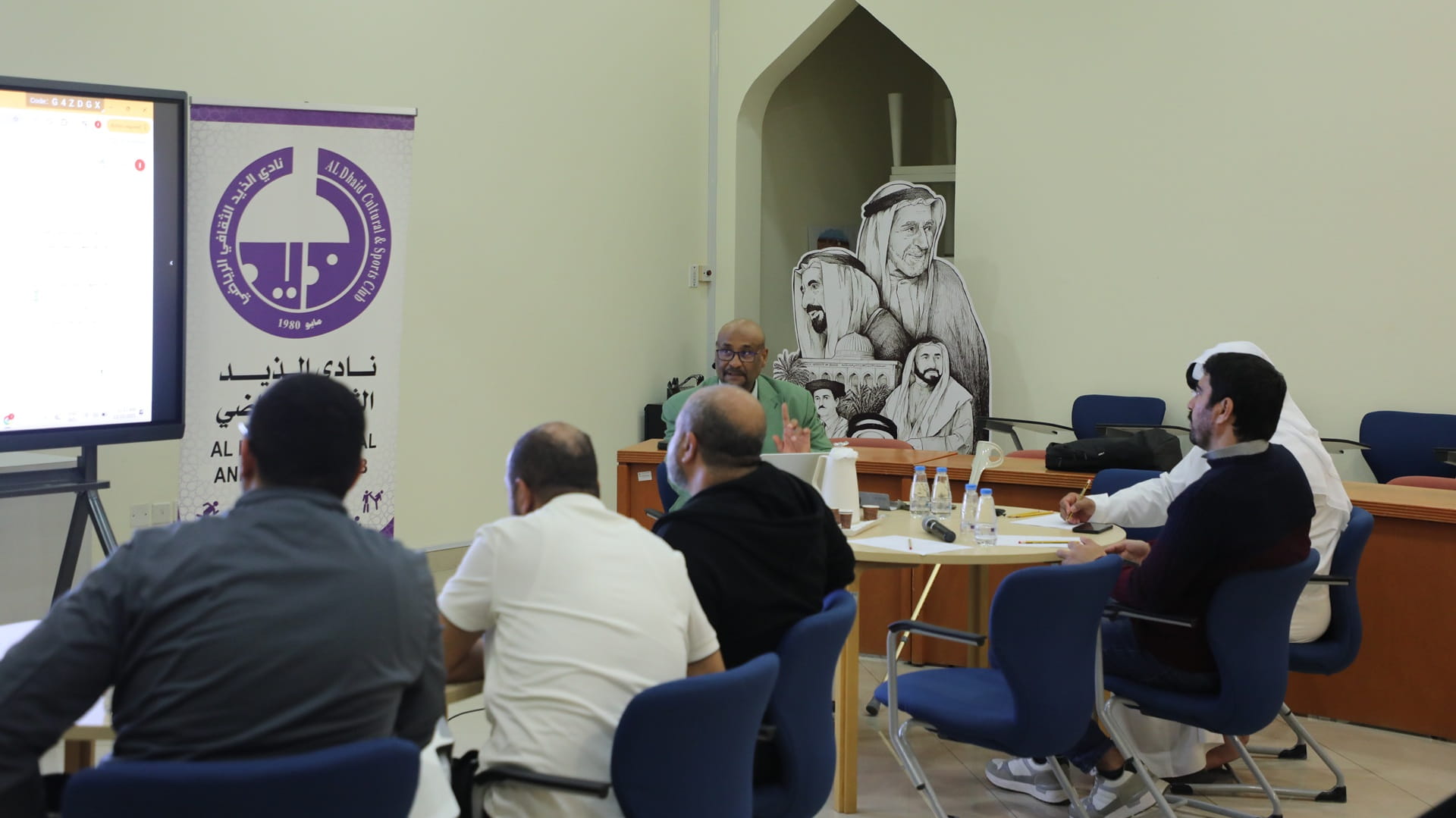 نادي الذيد يعزز جاهزية الأسرة الرياضية والمجتمع بورشة عمل متخصصة 