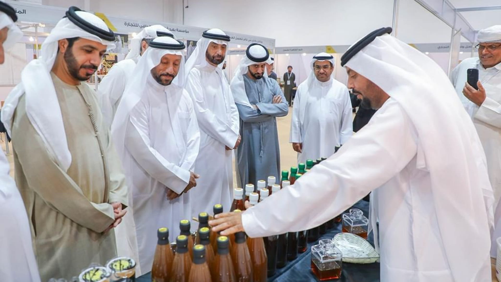 Sharjah Chamber supports local honey producers 