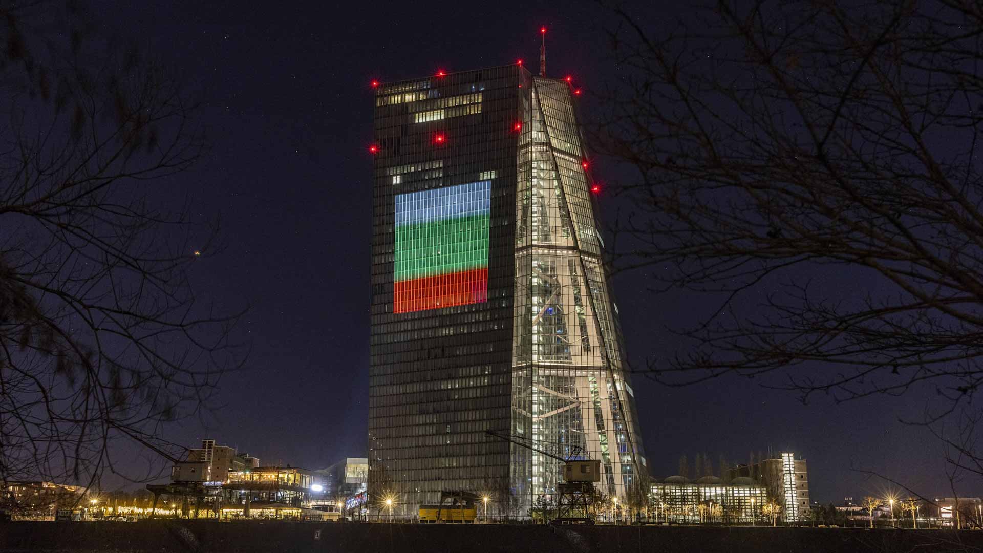Bulgaria adopts the euro, nearly 20 years after joining the EU