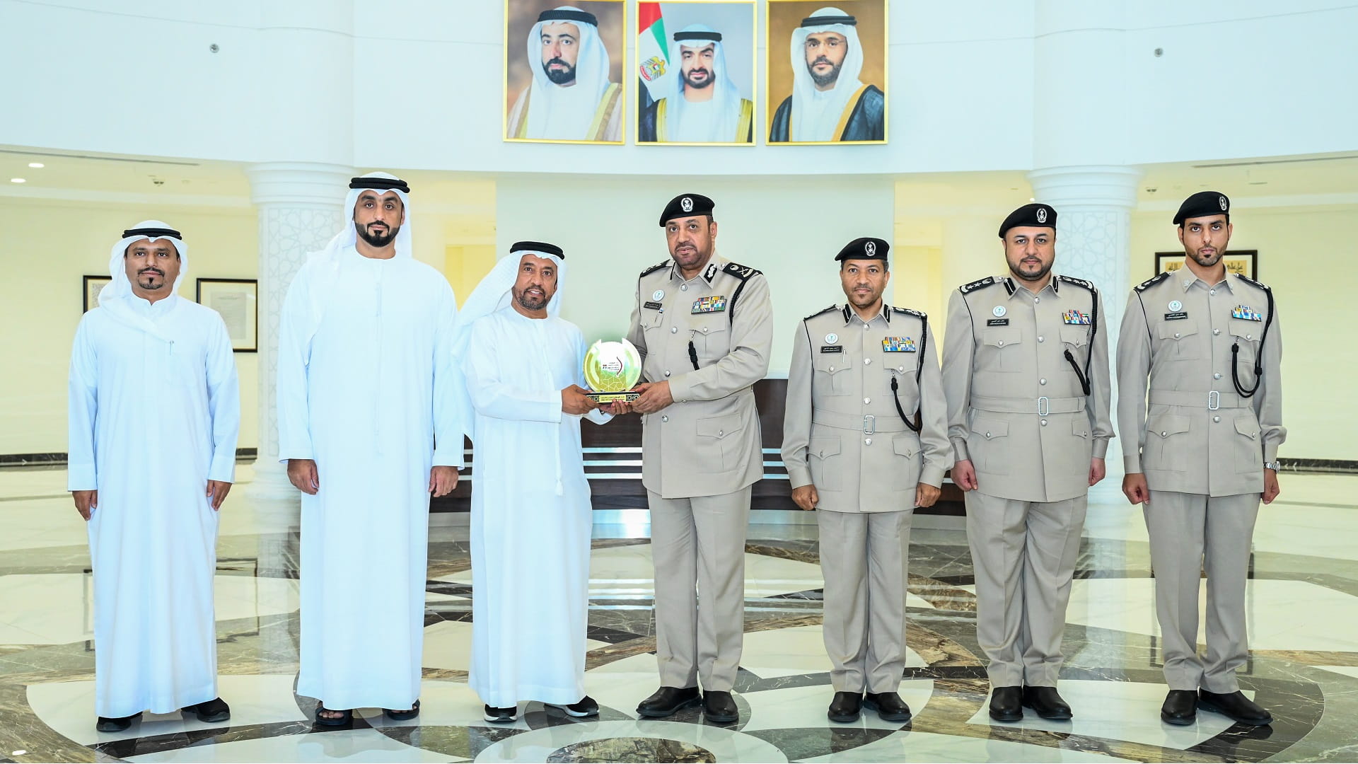 Sharjah Police chief receives UAE Archery Federation president 