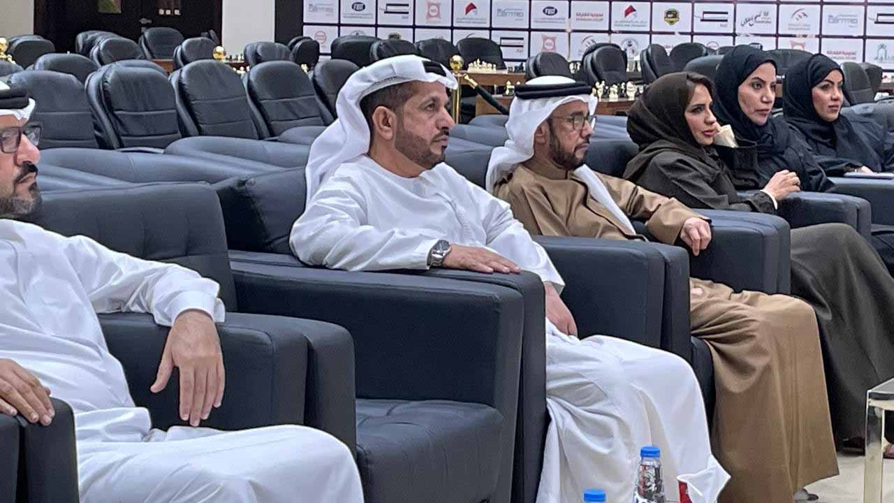 UAE Retired organizes a brainstorming session 