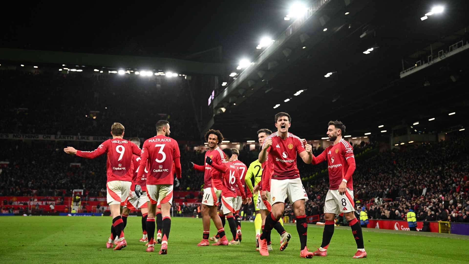 Manchester United advances to FA Cup round of 16 