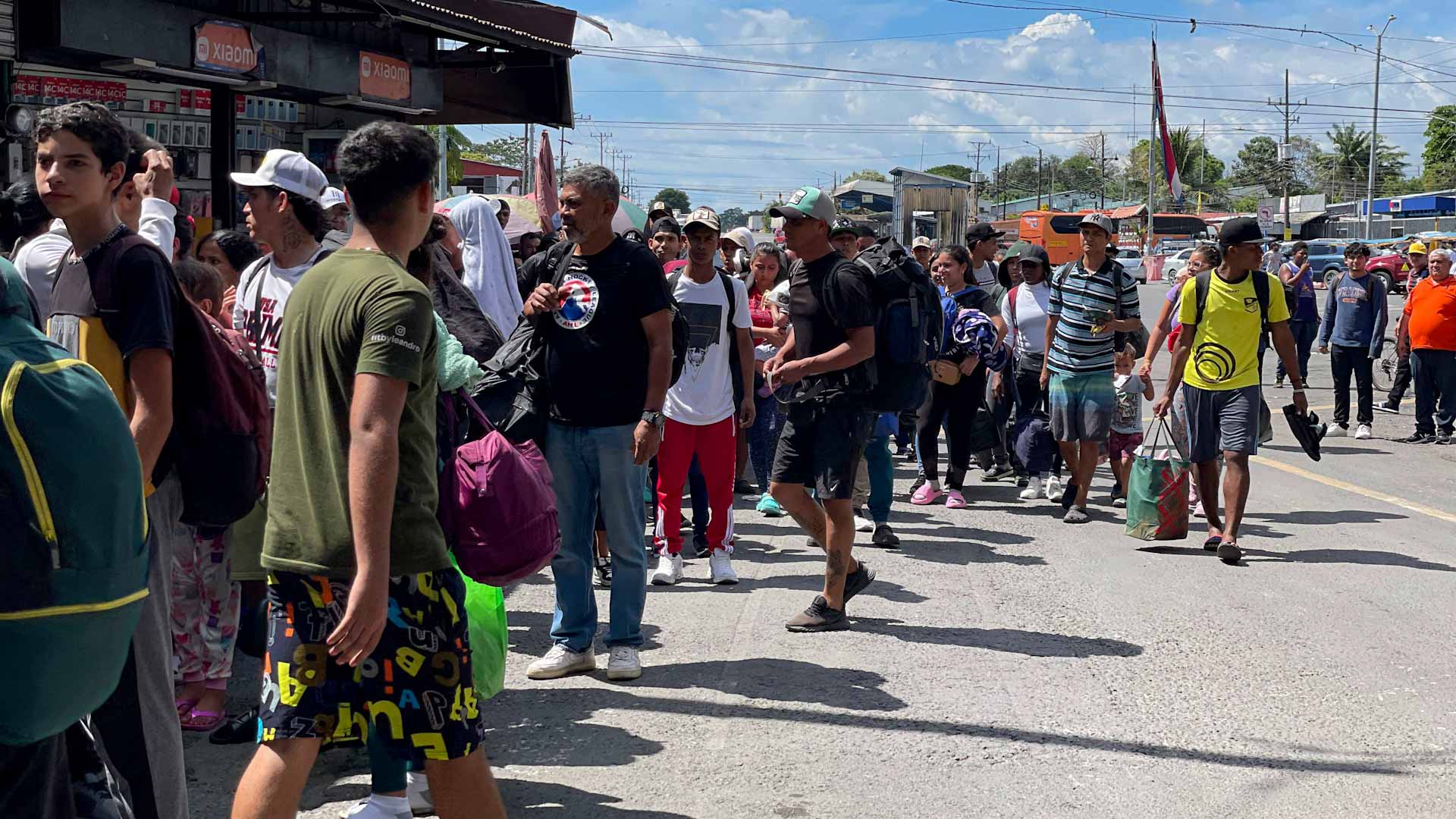 Panama blocks migrant caravan trying to go home to Venezuela 