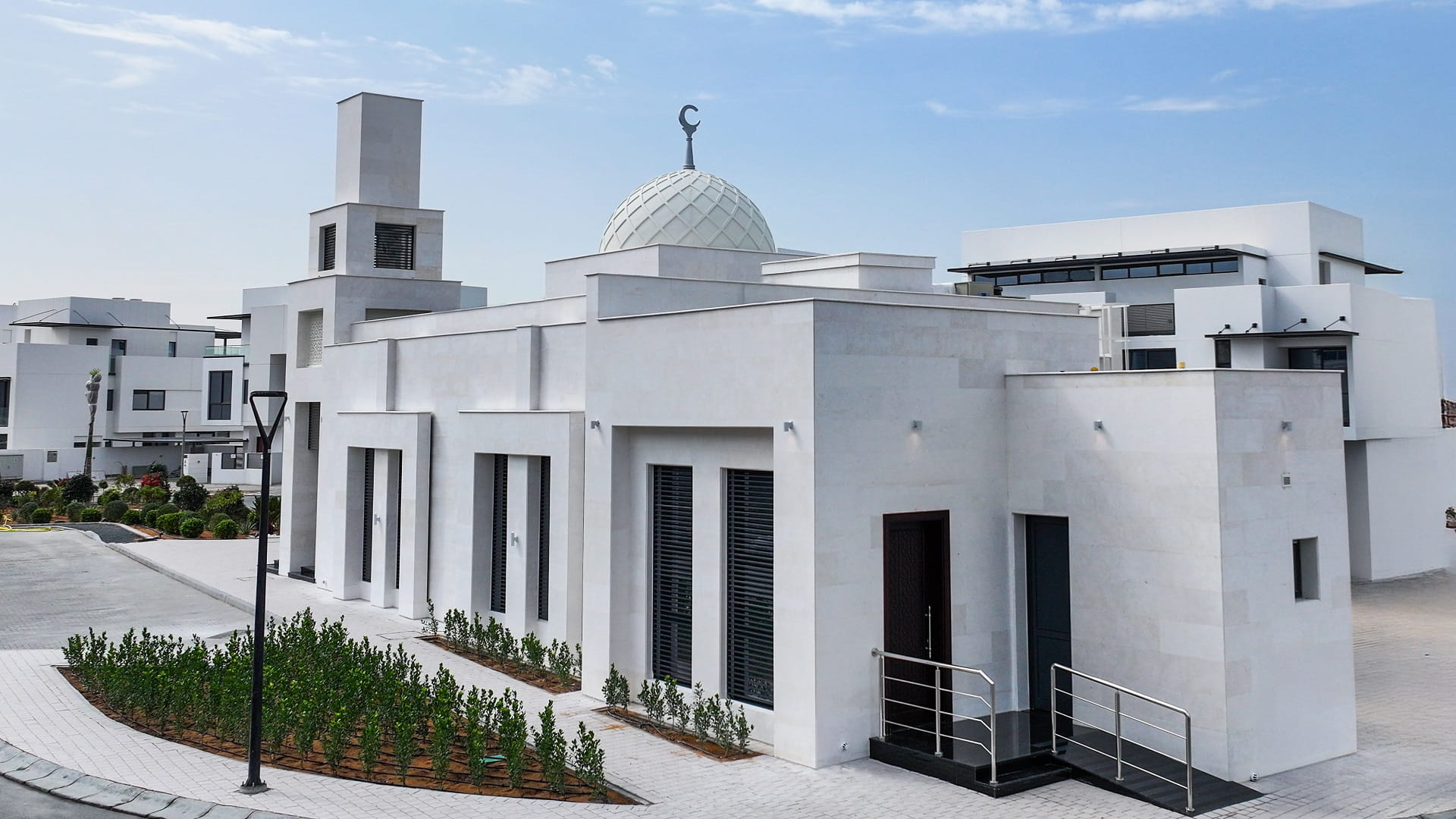 Sharjah Islamic Affairs opens new mosque in Al Hamriyah 