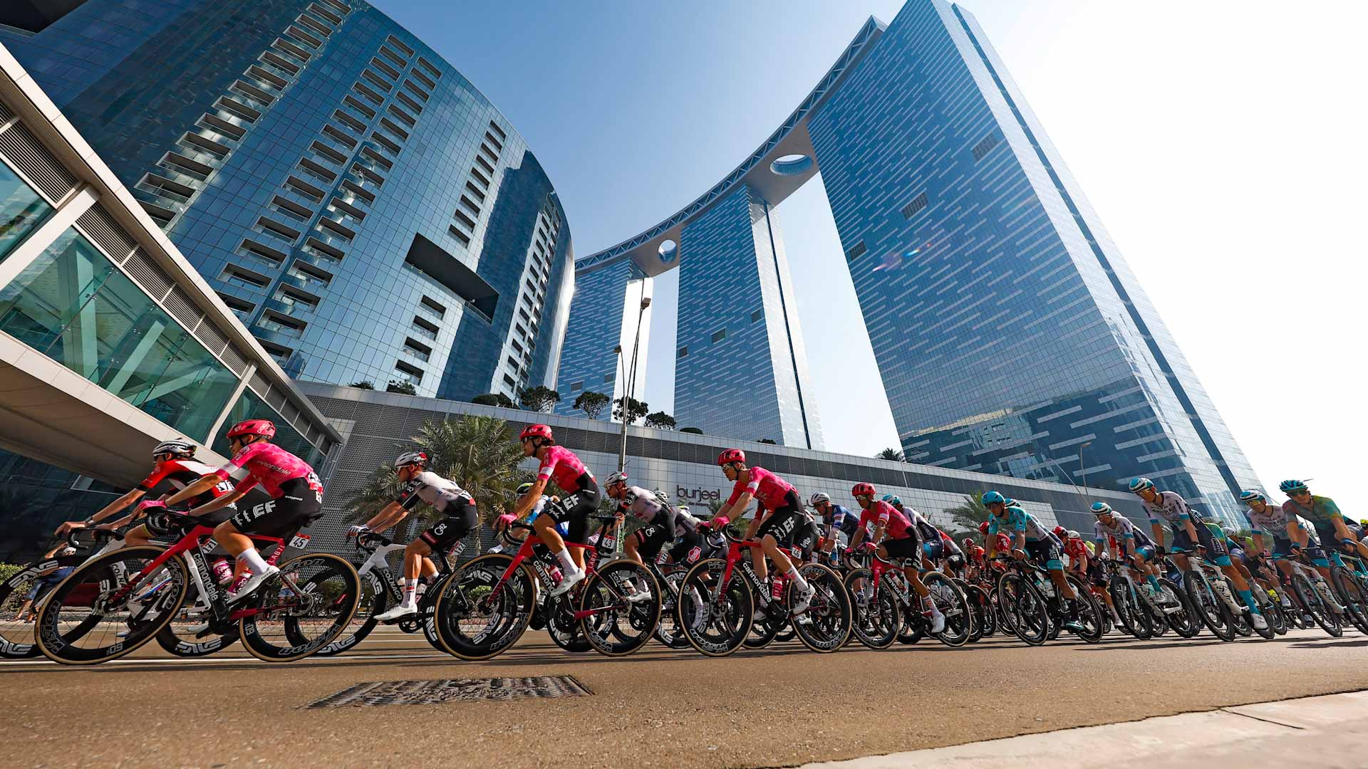 Tim Merlier wins the sixth stage of the UAE Tour 2025 