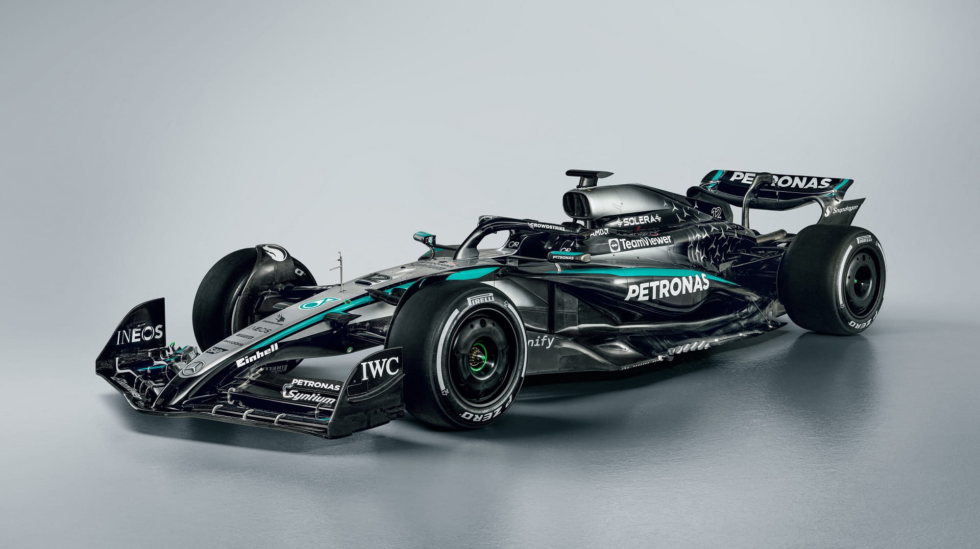 Mercedes unveils its new car for the 2025 season 