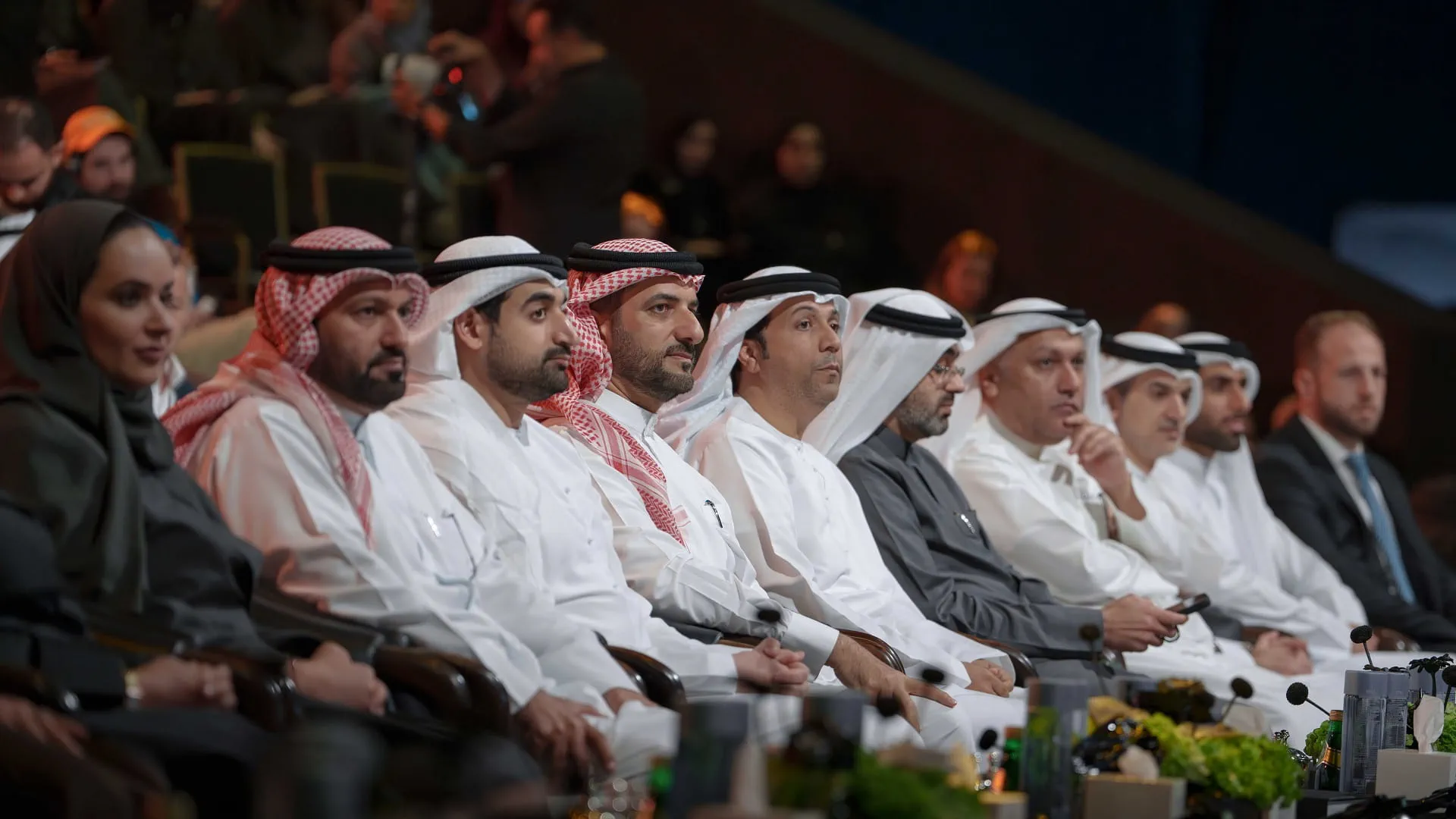 Sultan bin Ahmed Al Qasimi attends closing of Xposure 