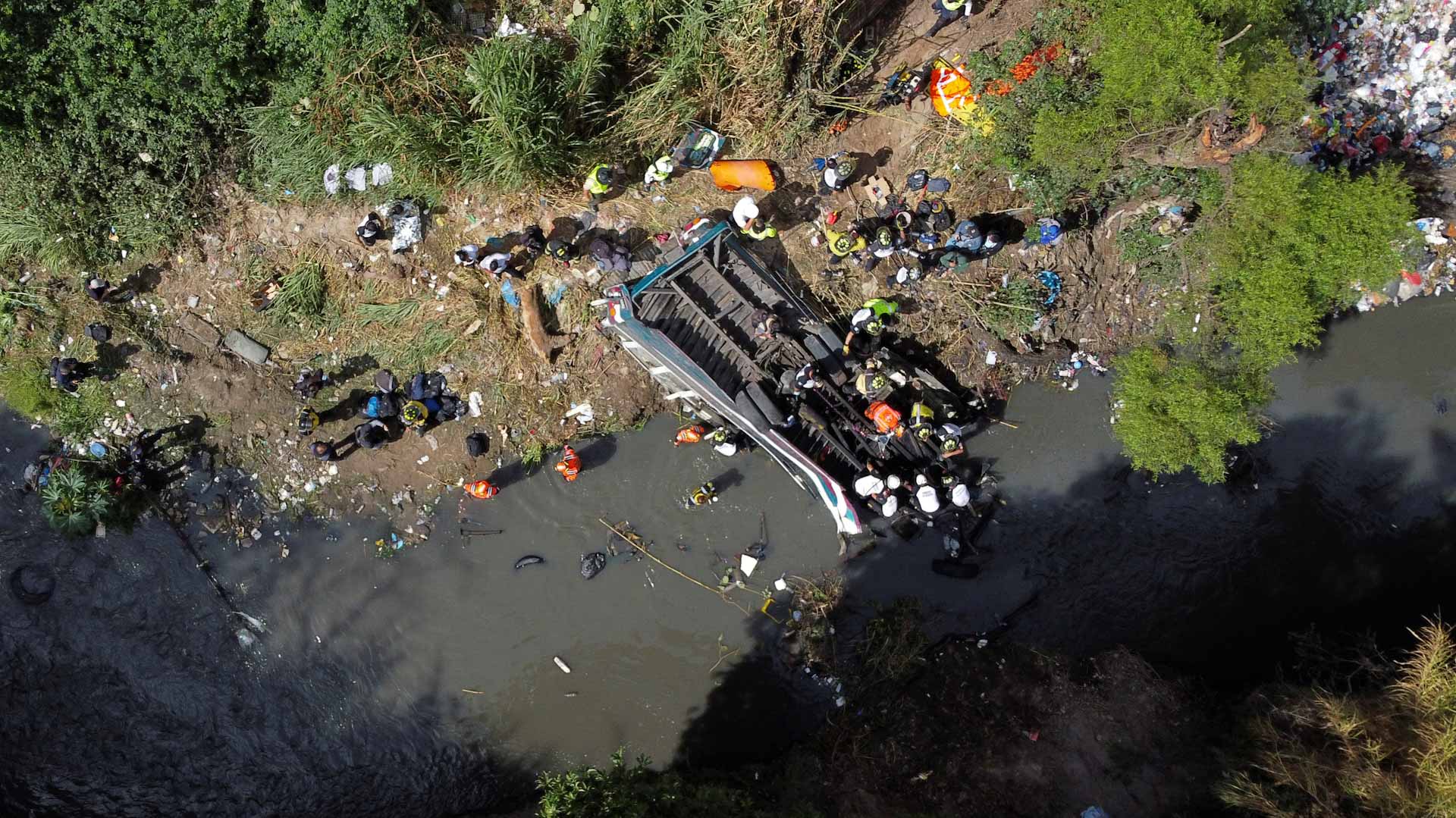 Thailand bus accident leaves 18 dead, police say 