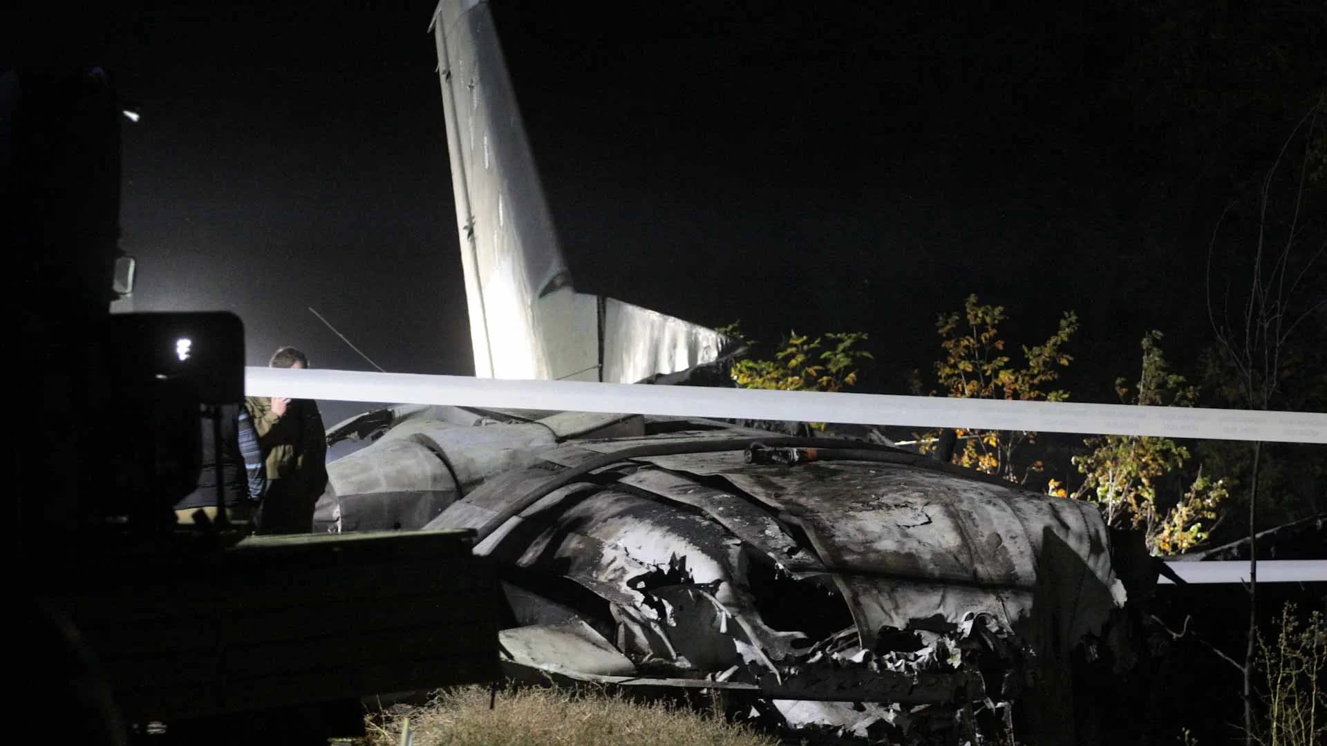 Two dead, 18 injured in small plane crash in California 