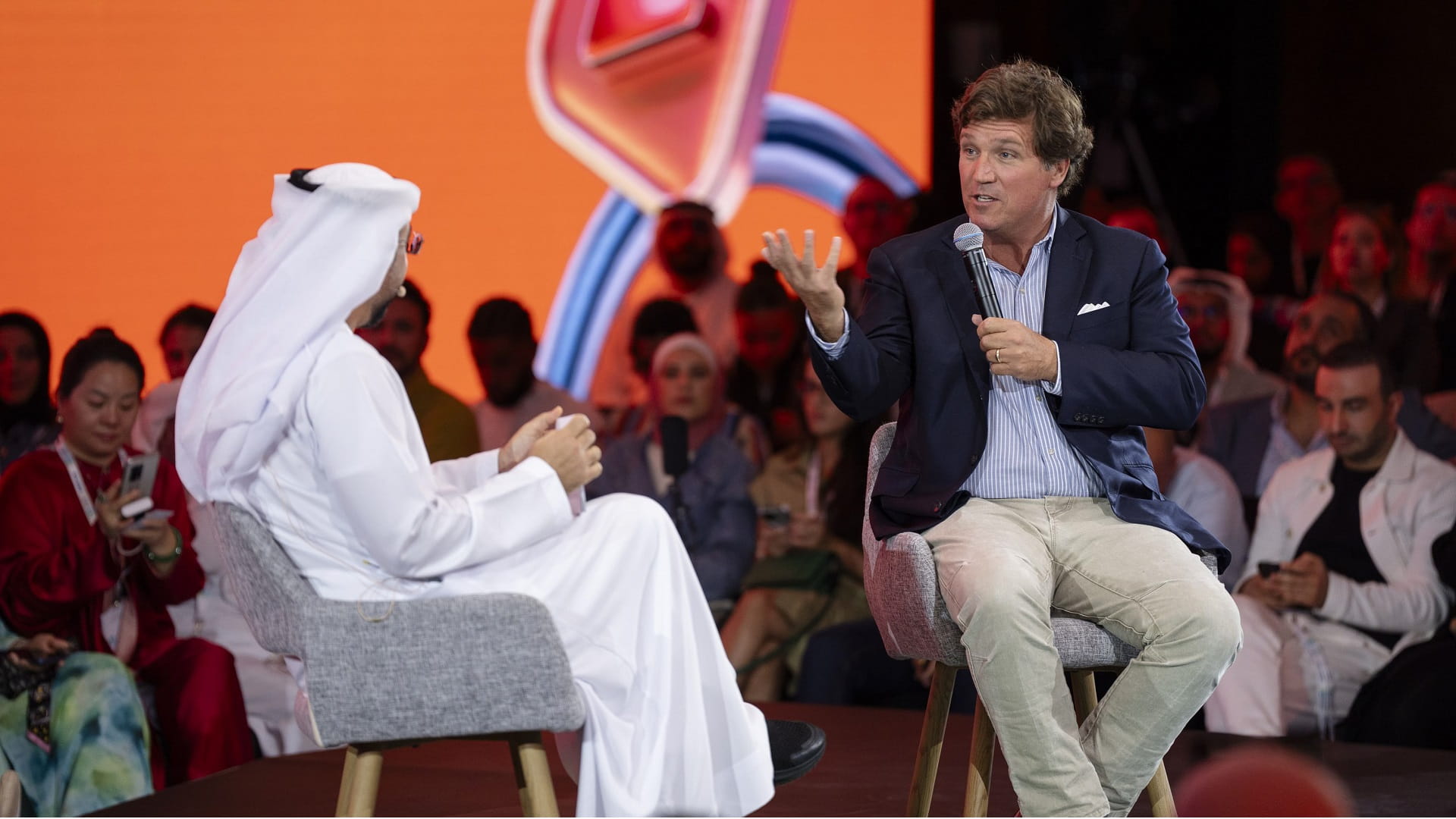 Tucker Carlson Mohamed bin Zayed is a wise and humble leader 