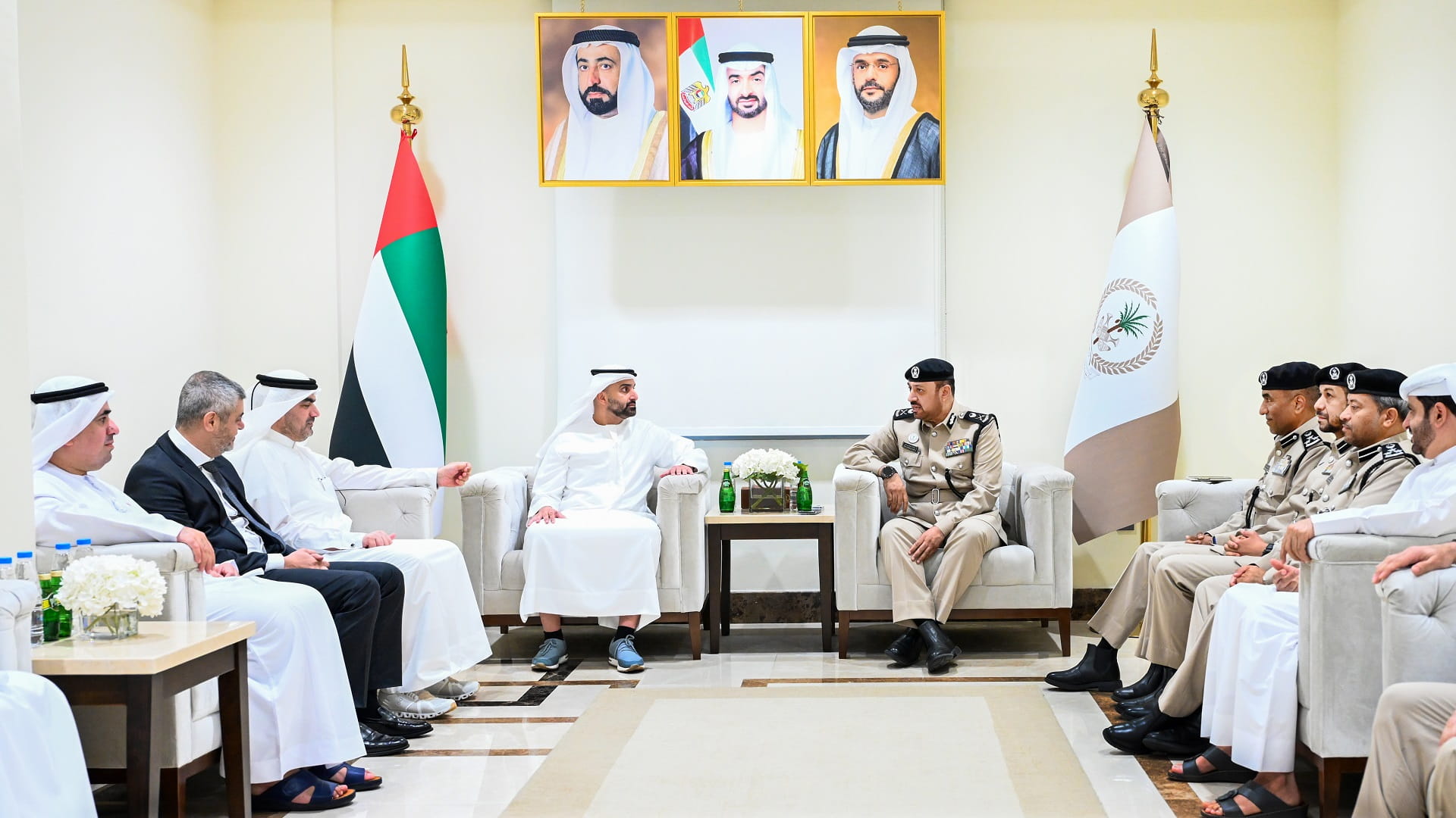 Sharjah Police receives delegation from e& 