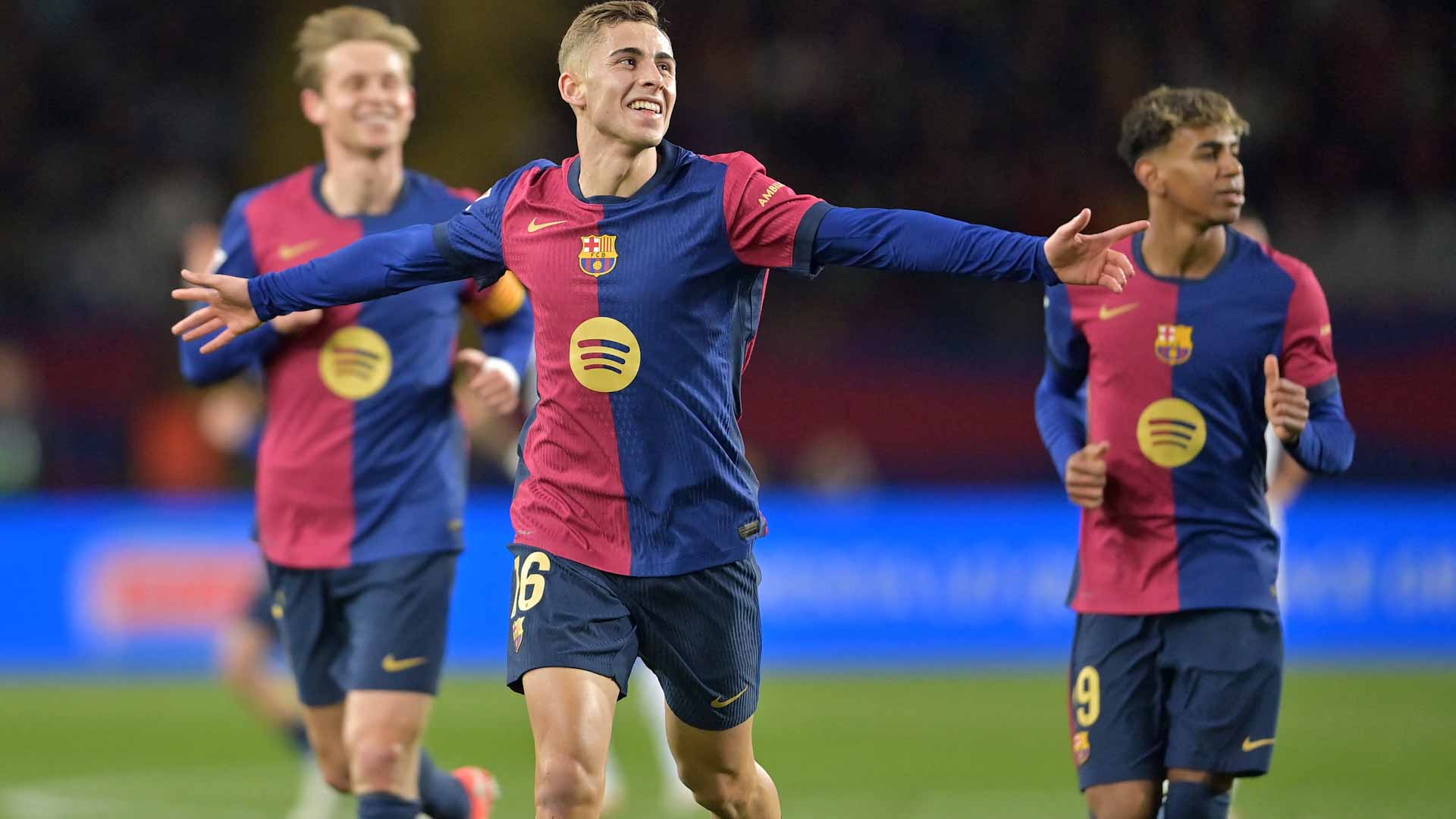 برشلونة يمزق شباك فالنسيا بالدوري الإسباني 