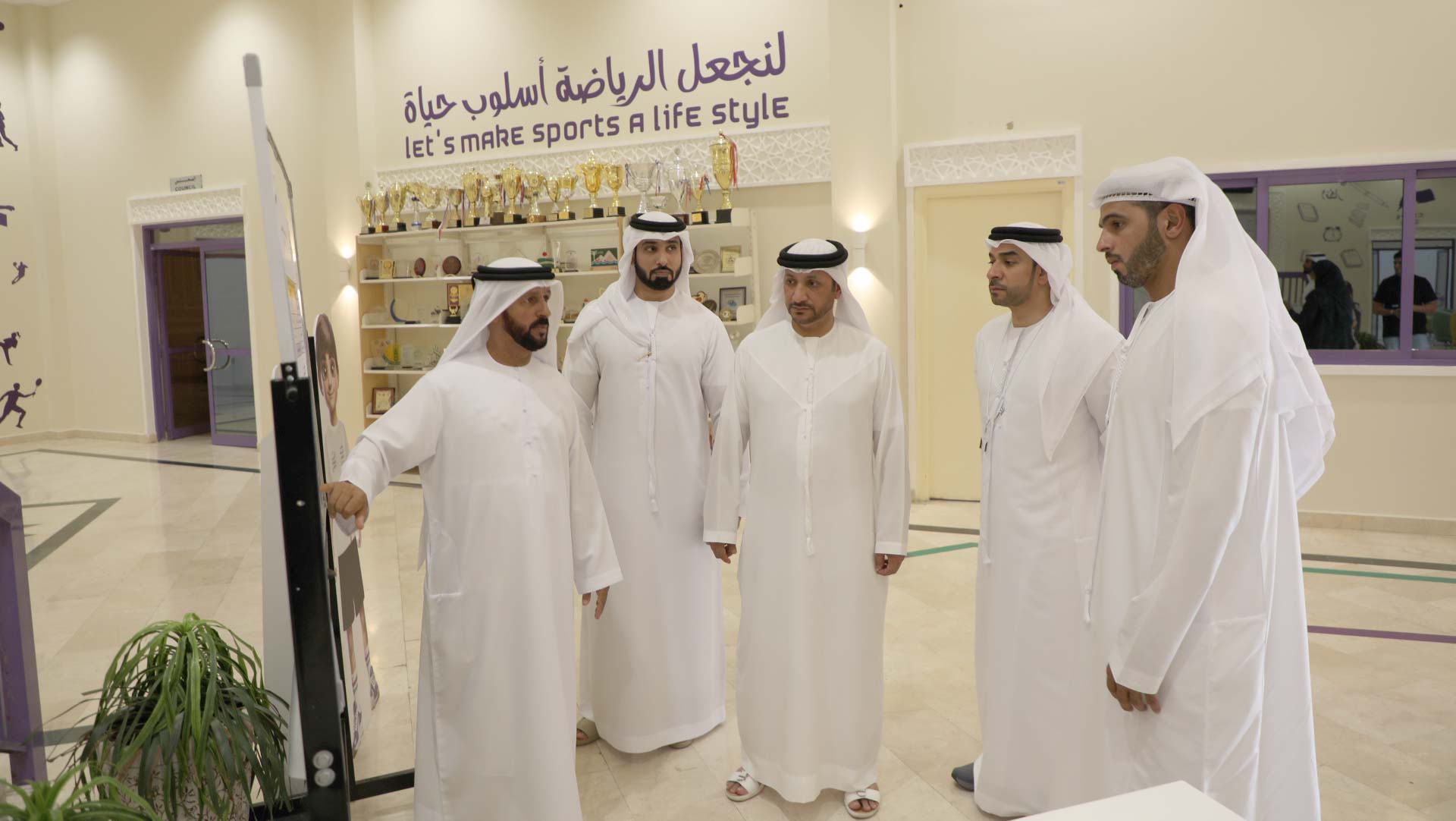 نادي الذيد يستقبل وفد مجلس الشارقة الرياضي ويستعرض برامجه الصيفية 
