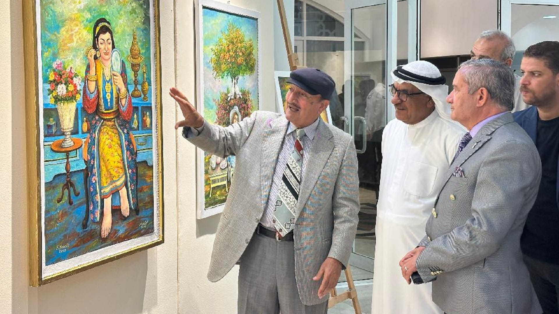 Arab Cultural Club in Sharjah hosts “Illuminations” fine art exhibition