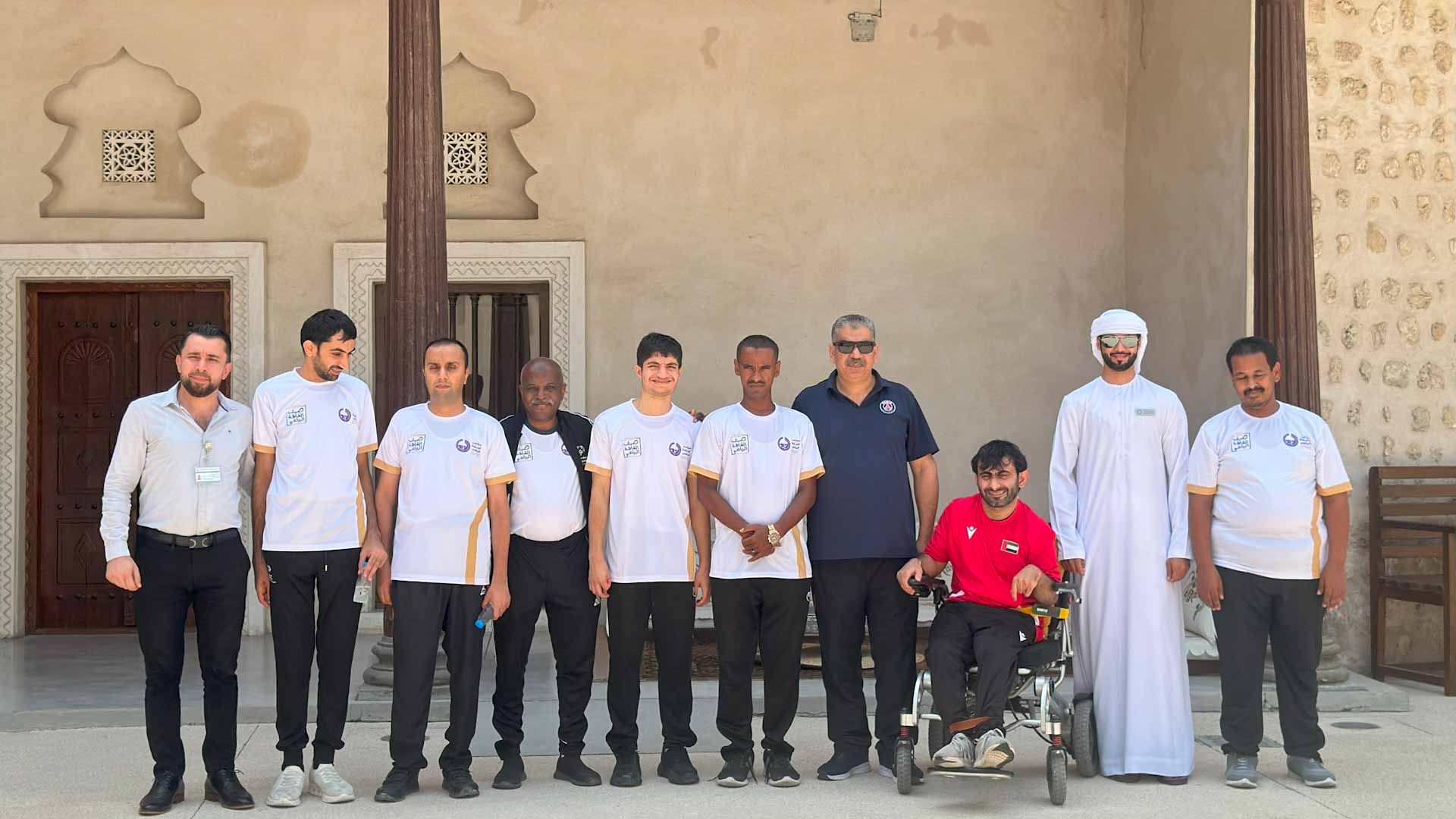 منتسبو "عطلتنا غير " بـنادي الذيد يزورون بيت النابودة الأثري 