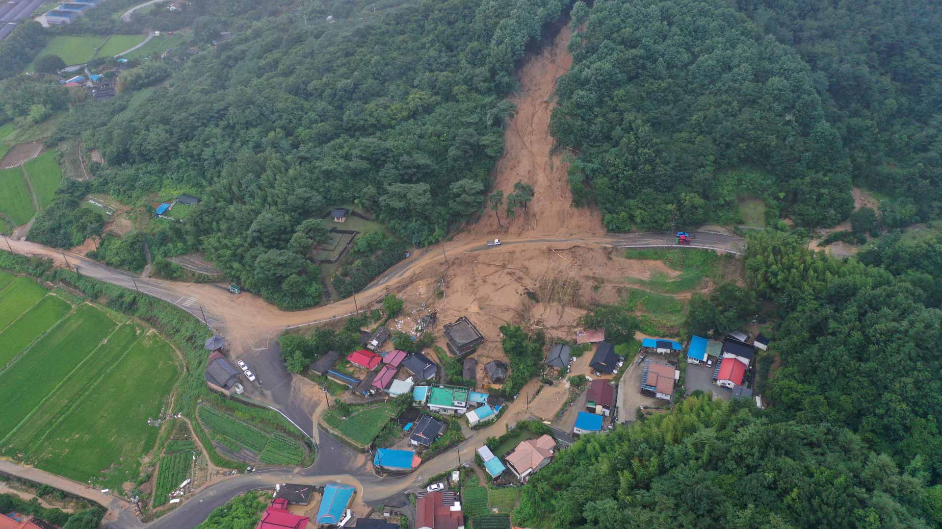 South Korea rain death toll rises to 14 