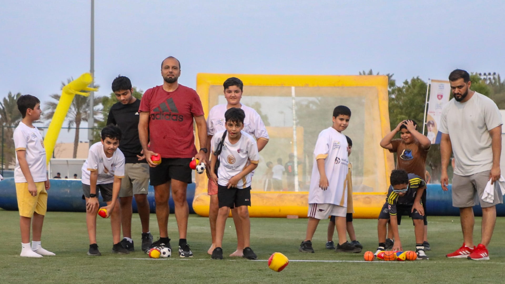 Al Hamriyah Club hosts 2nd "Family Challenge" to unite families