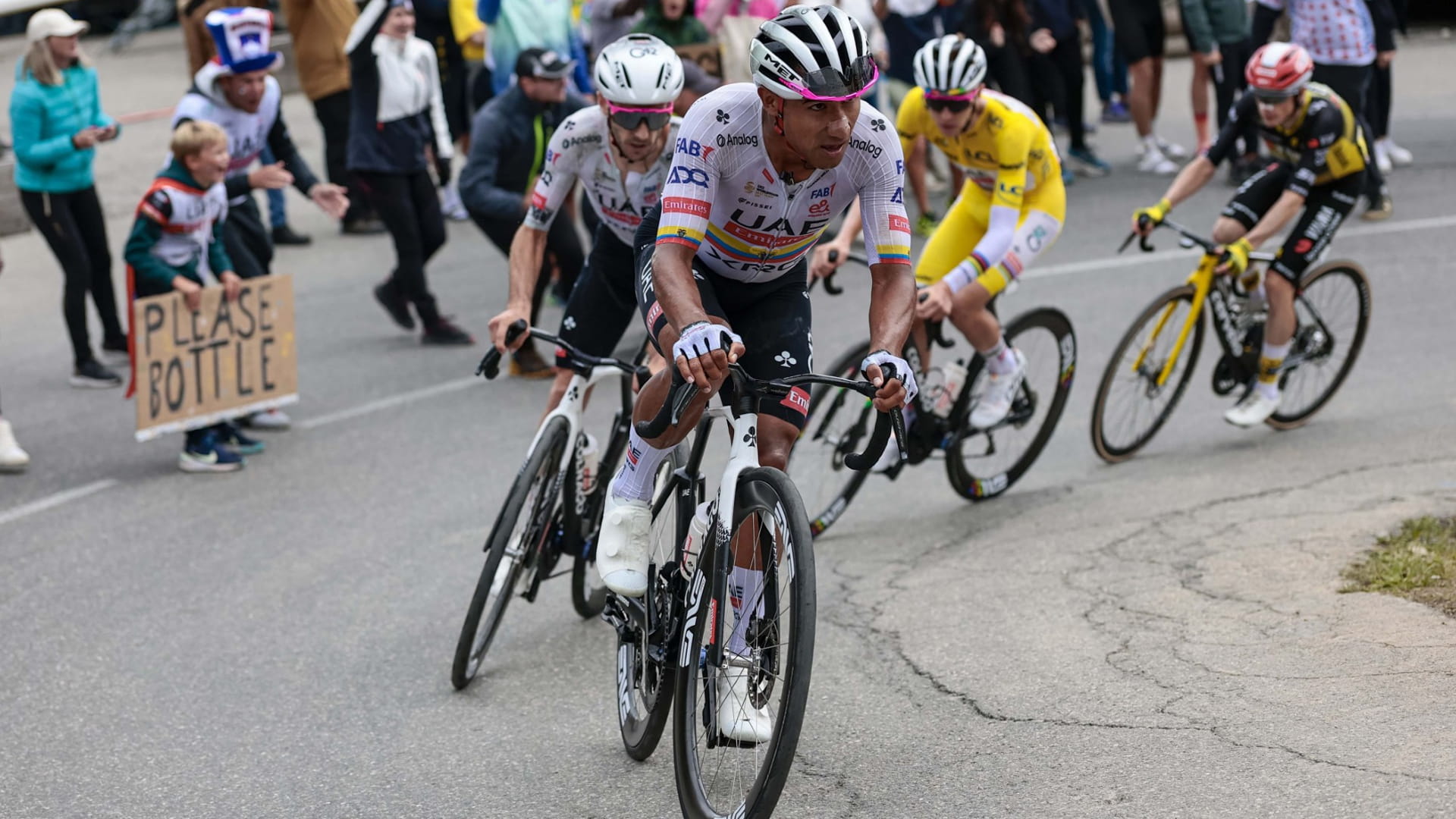 Pogačar strengthens Tour de France lead 