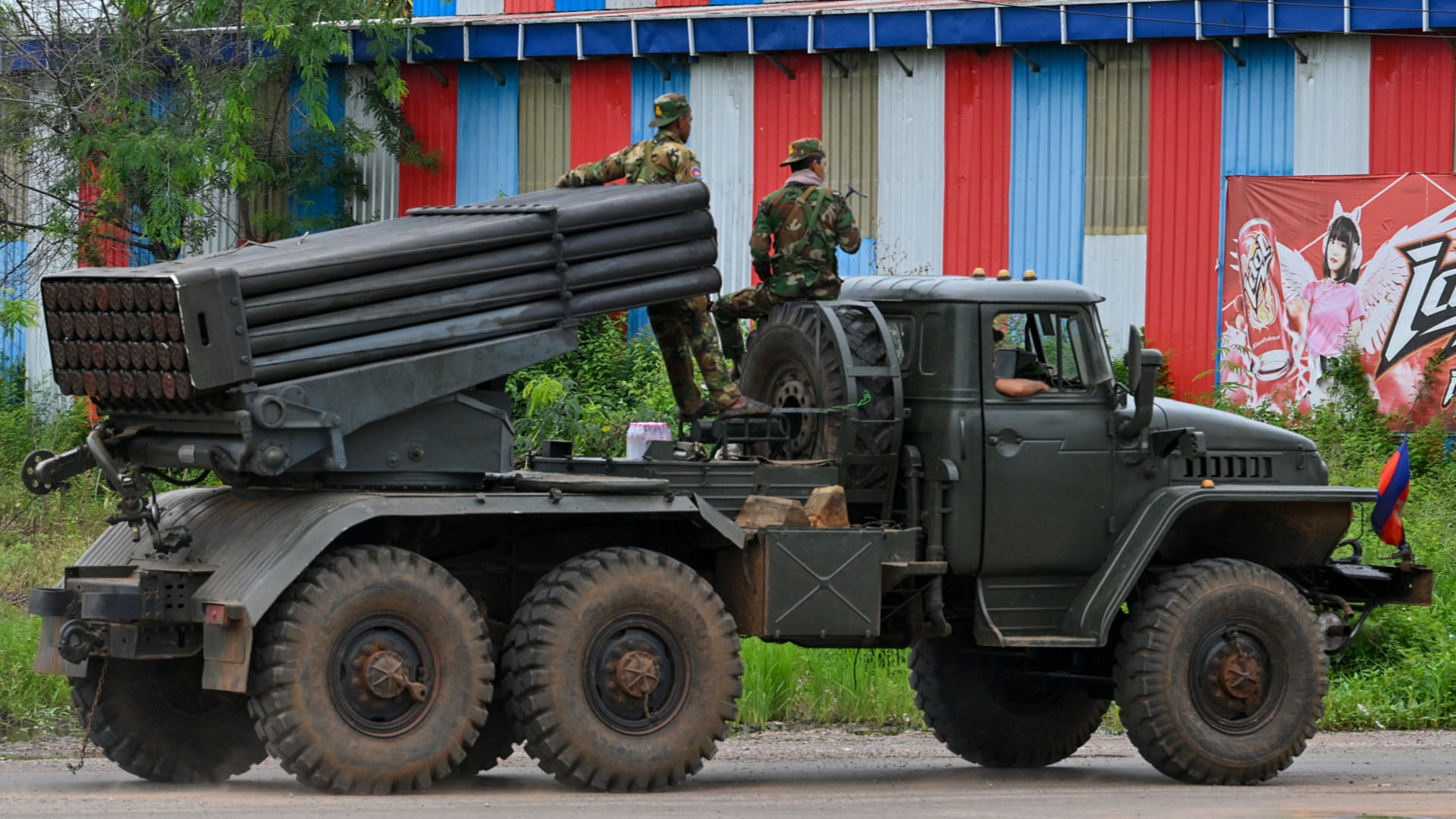 Ongoing clashes escalate tensions at Thailand–Cambodia border