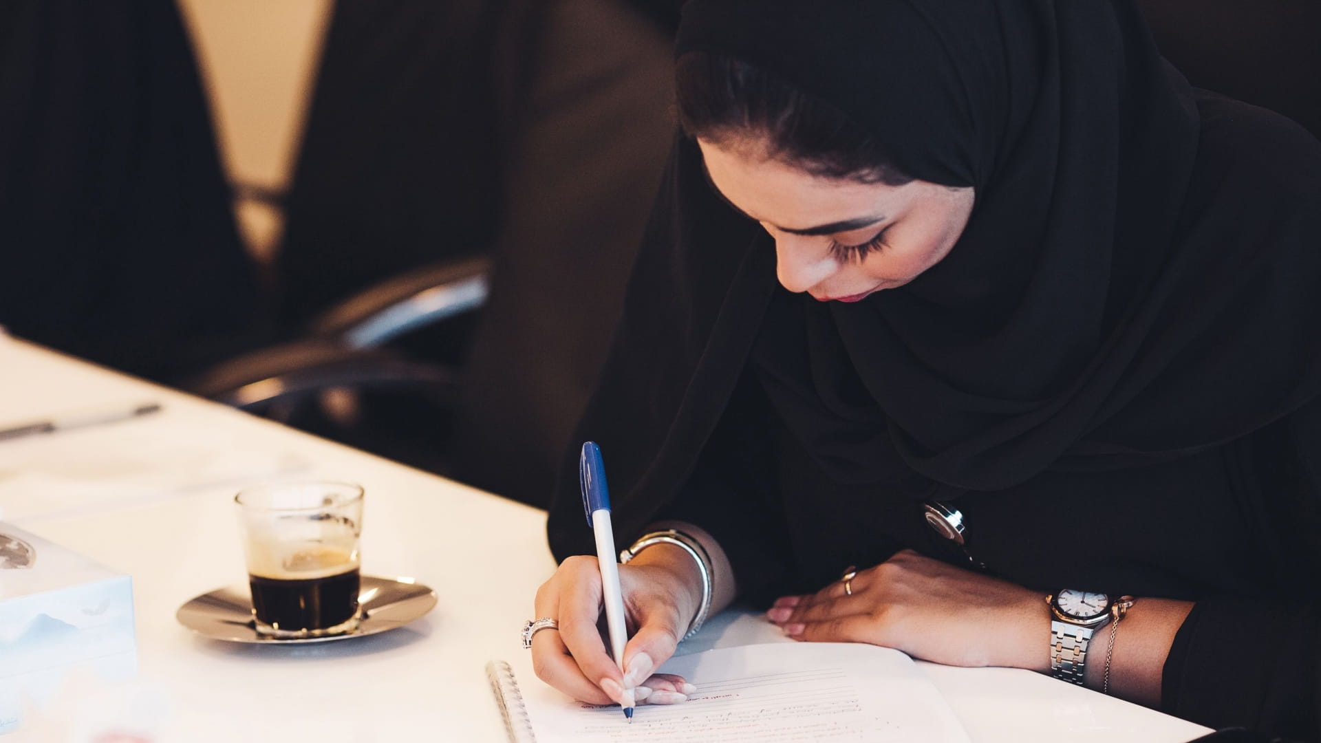 نادي الشارقة للصحافة.. منصة لتأهيل وتمكين الصحفيين والإعلاميين