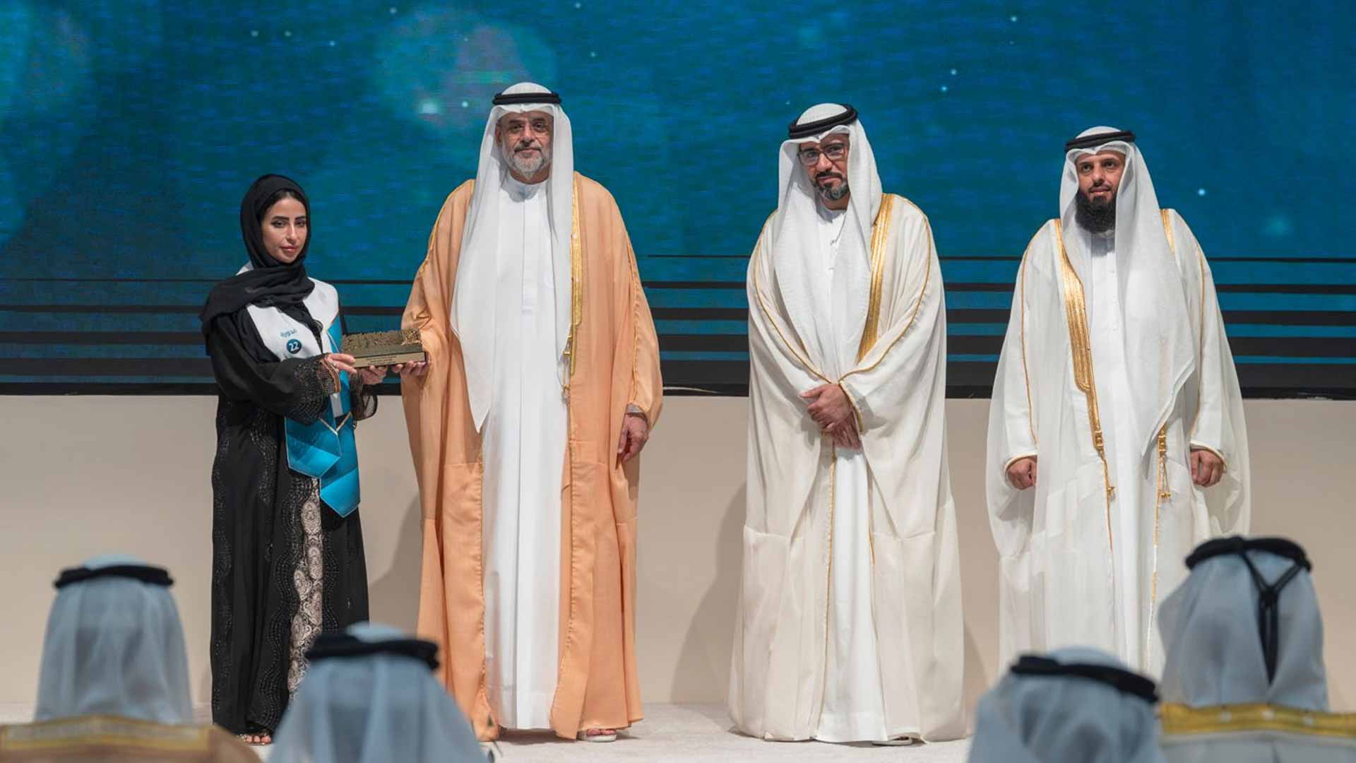 في دورتها الـ22.. "الشارقة للعمل التطوعي" تكرم 41 مبادرة مجتمعية 