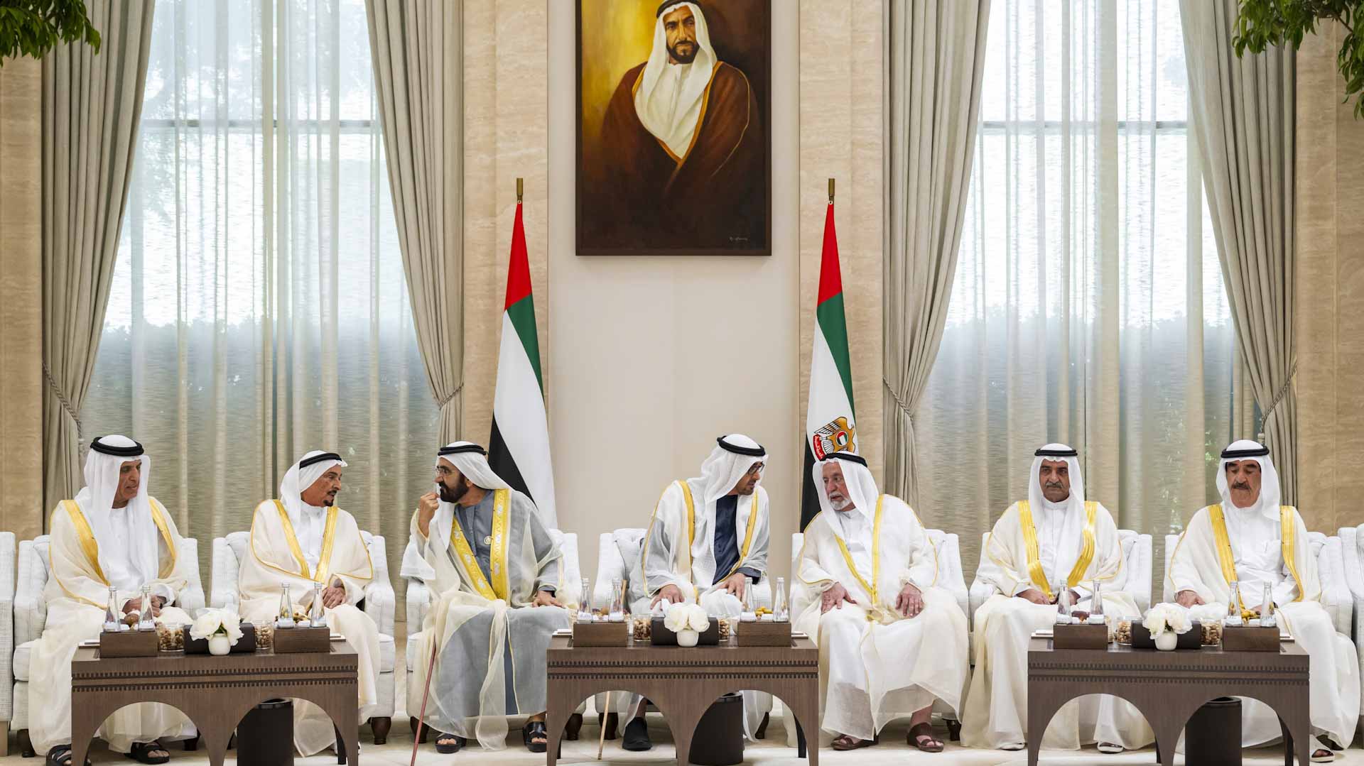 رئيس الدولة يستقبل حكام الإمارات وأولياء العهد بمناسبة عيد الأضحى  