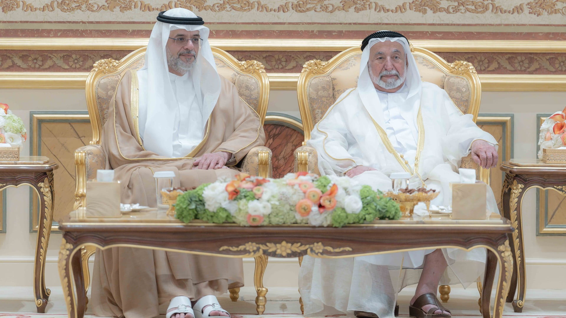 حاكم الشارقة يواصل استقبال المهنئين بعيد الأضحى المبارك 3