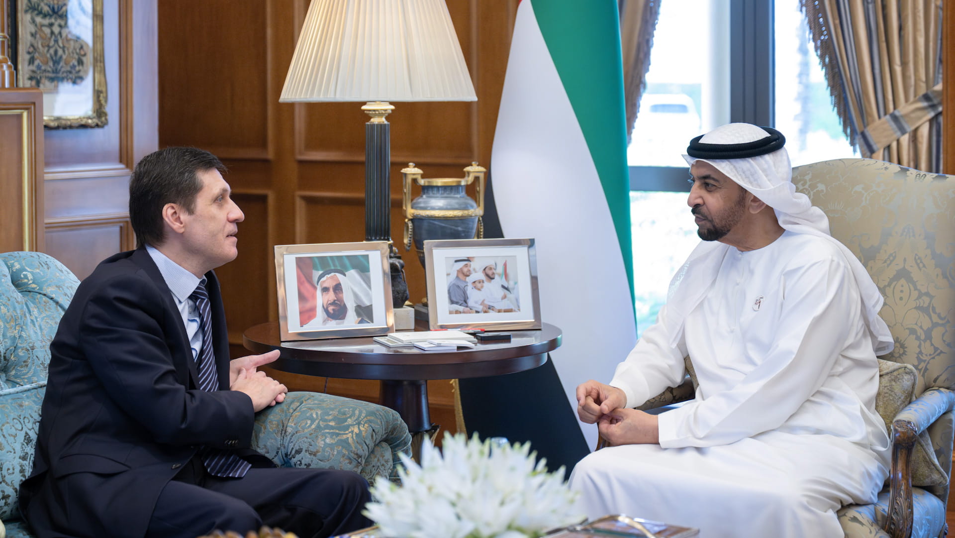 حمدان بن زايد يشيد بمتانة العلاقات الإماراتية الروسية