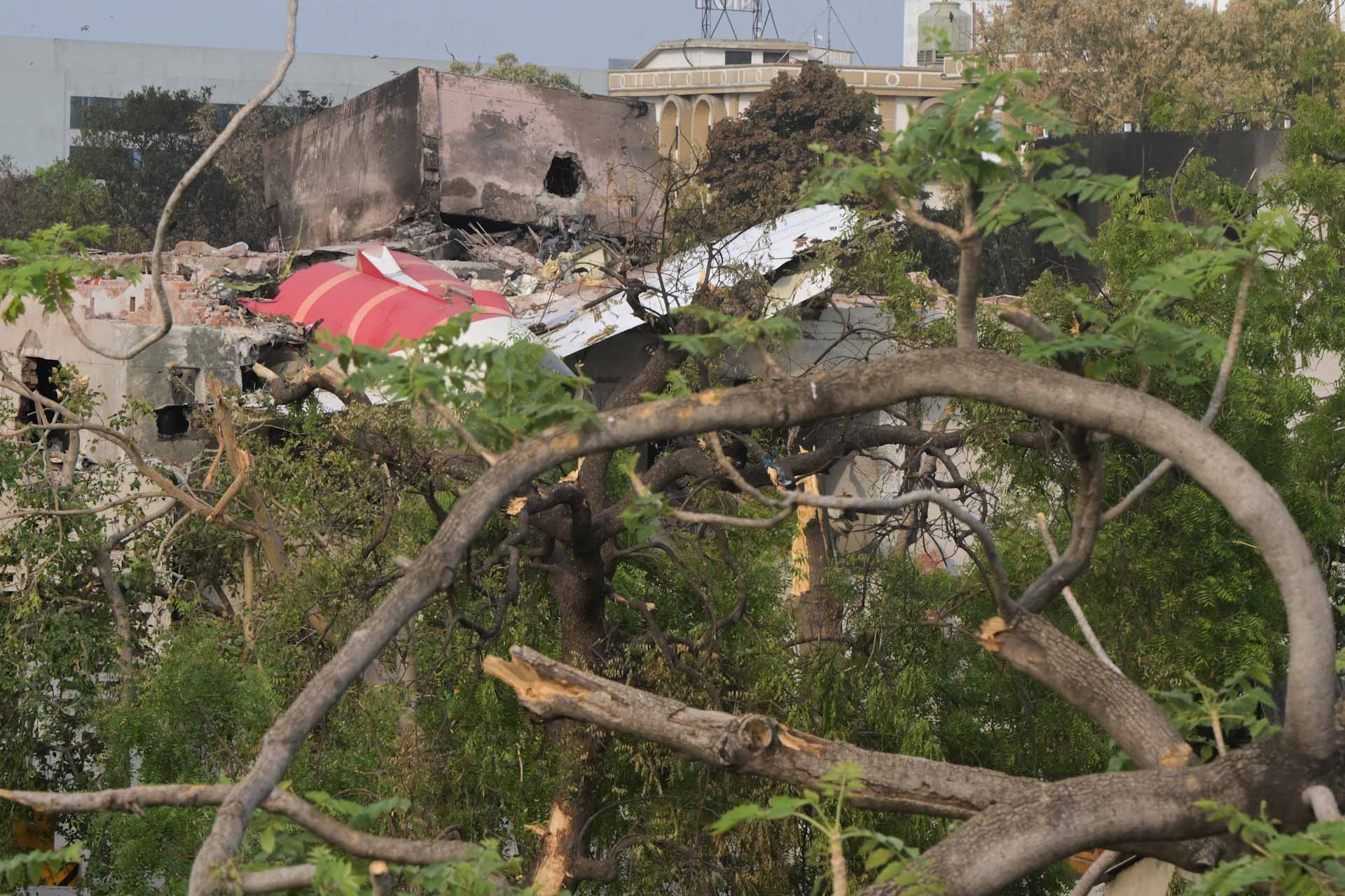 India plane crash death toll rises to 279