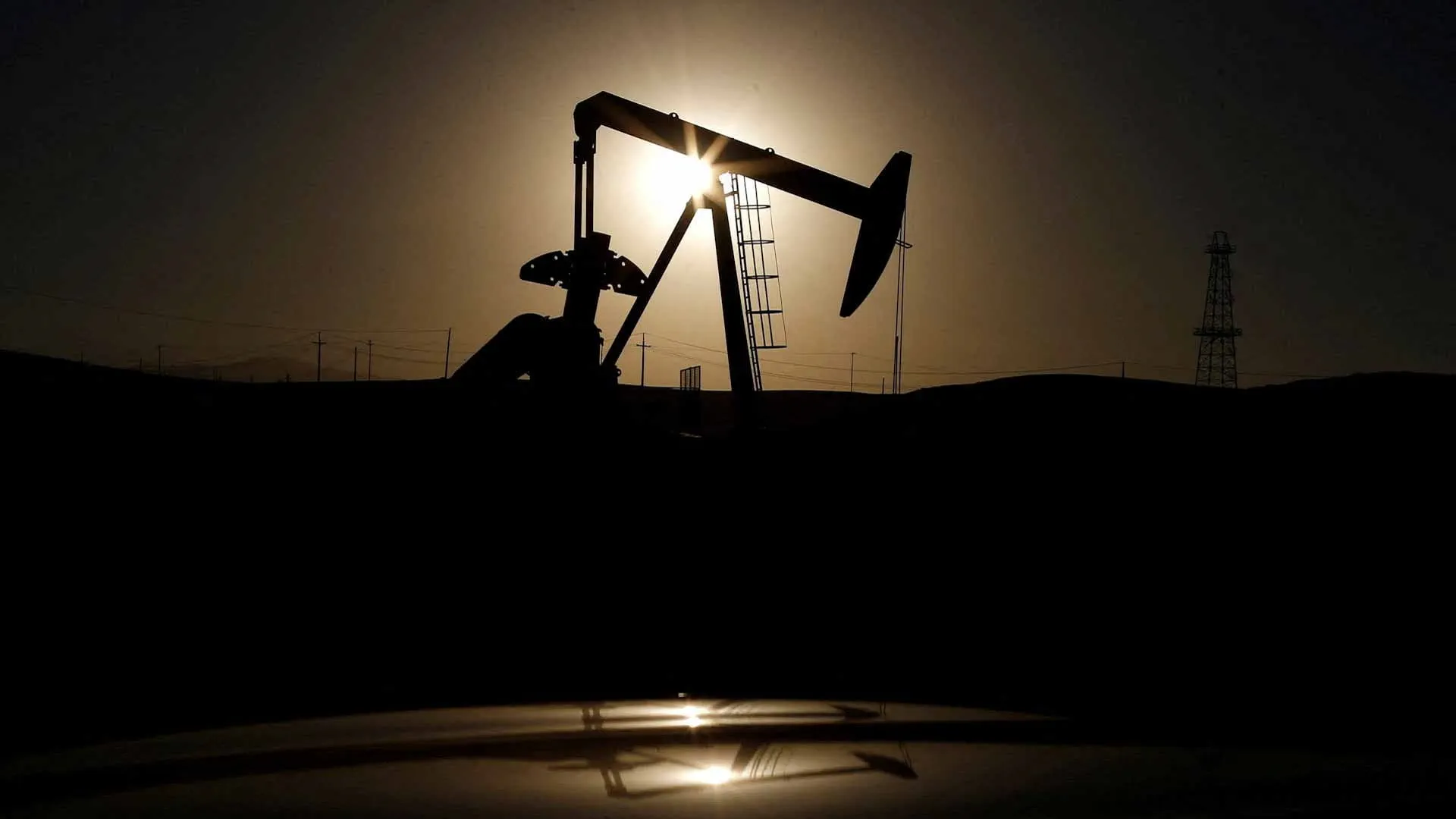 Oil prices drop as stocks climb amid eased war fears